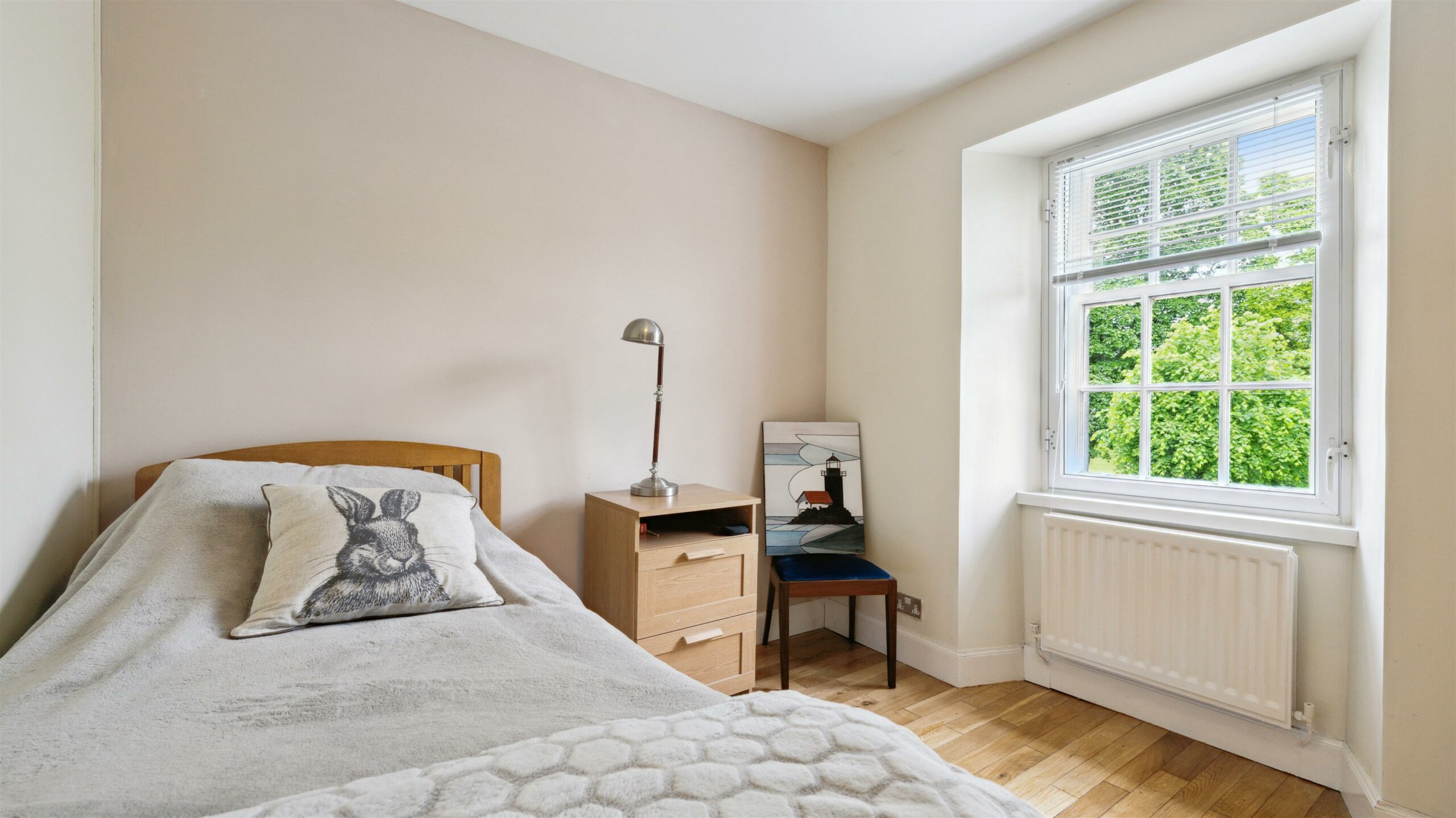 Cottage Flat, 22 Montgomery Street, Eaglesham Corum Property