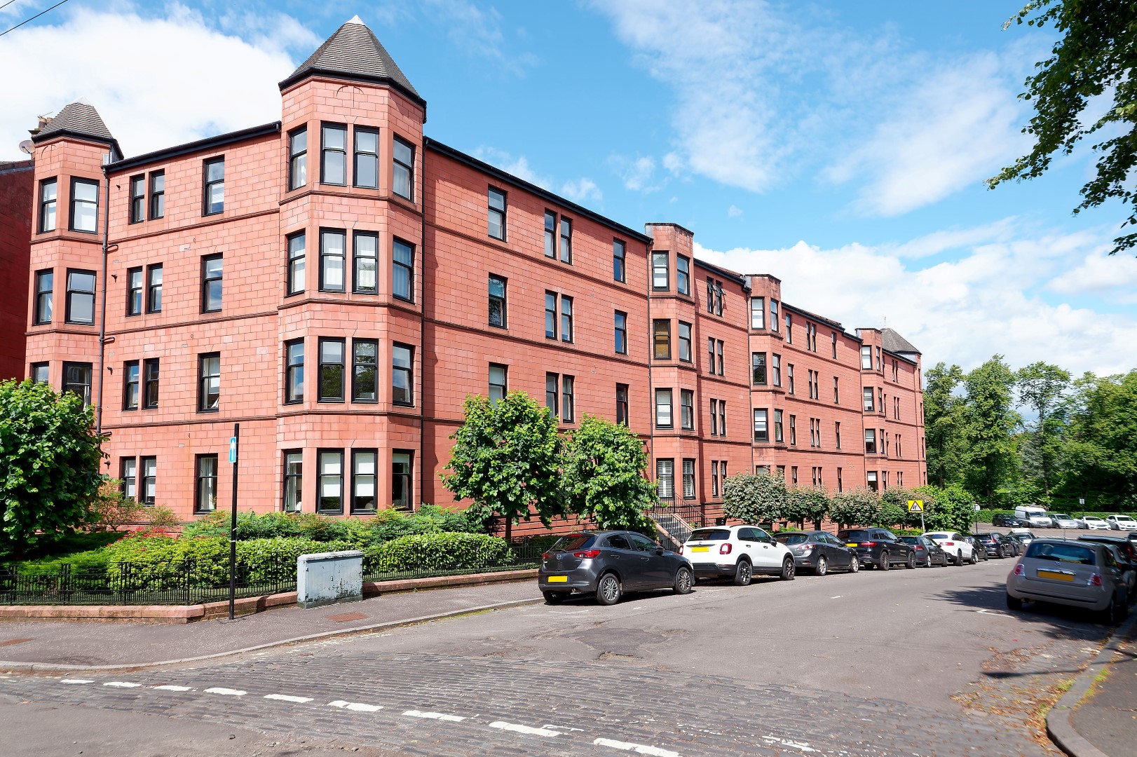 1 2 6 Kingsborough Gate Hyndland G12 9JZ Corum Property