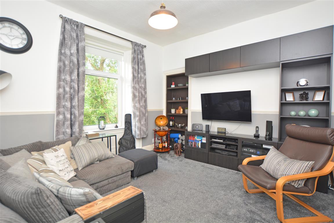 Flat 1R 2 Cartside Drive Busby Corum Property