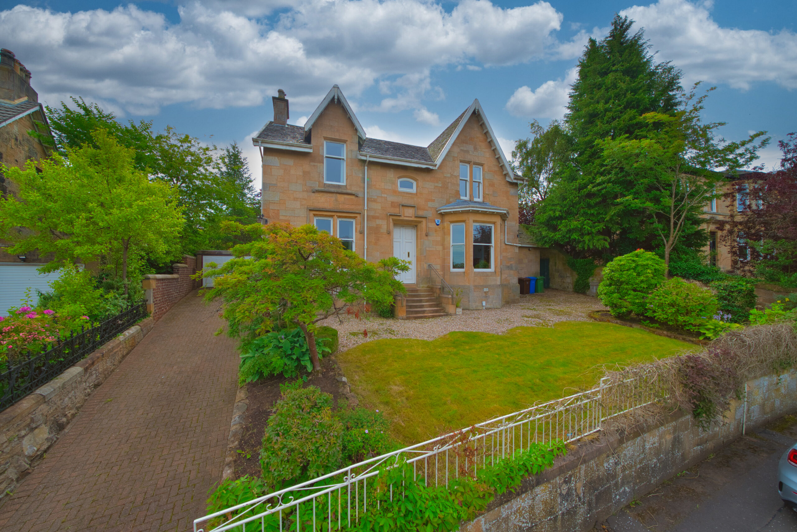 Hillside Road, Mansewood, G43 1DB Corum Property