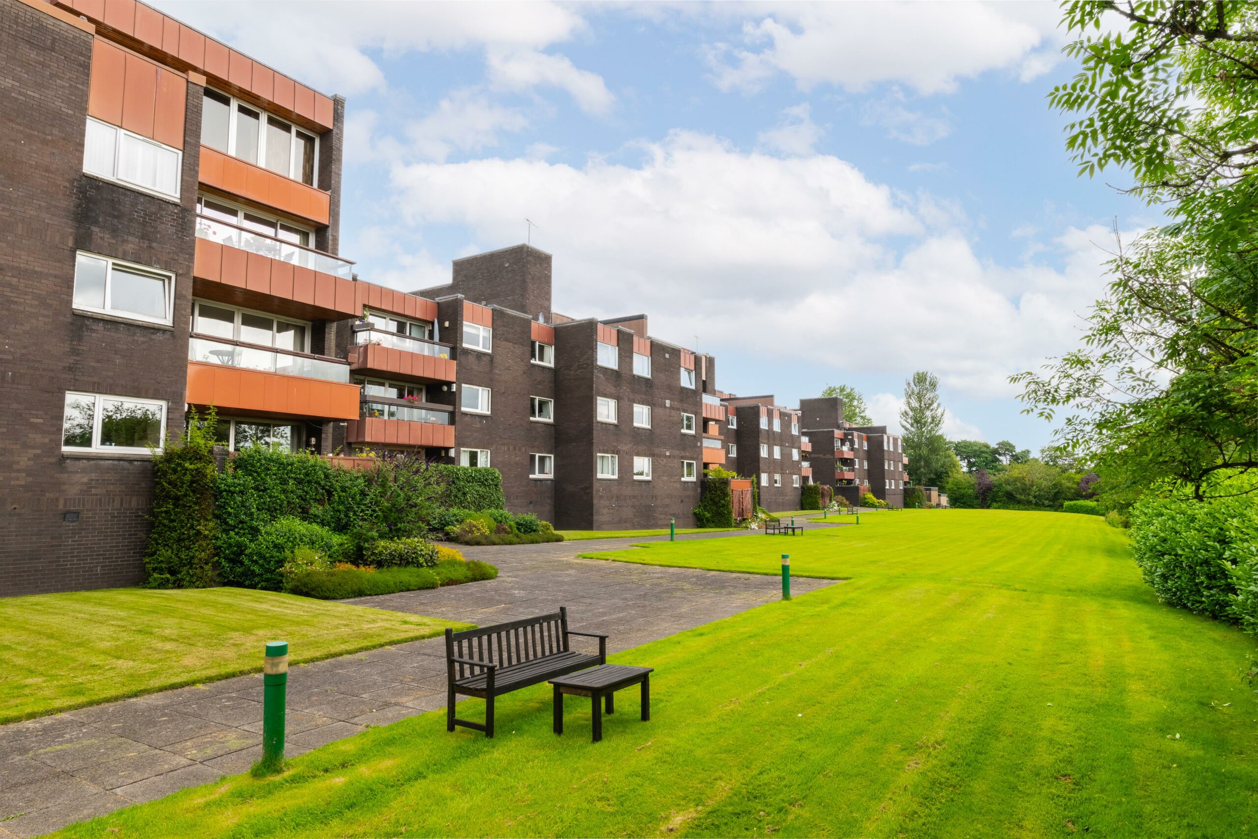 Barcapel Avenue Newton Mearns Corum Property