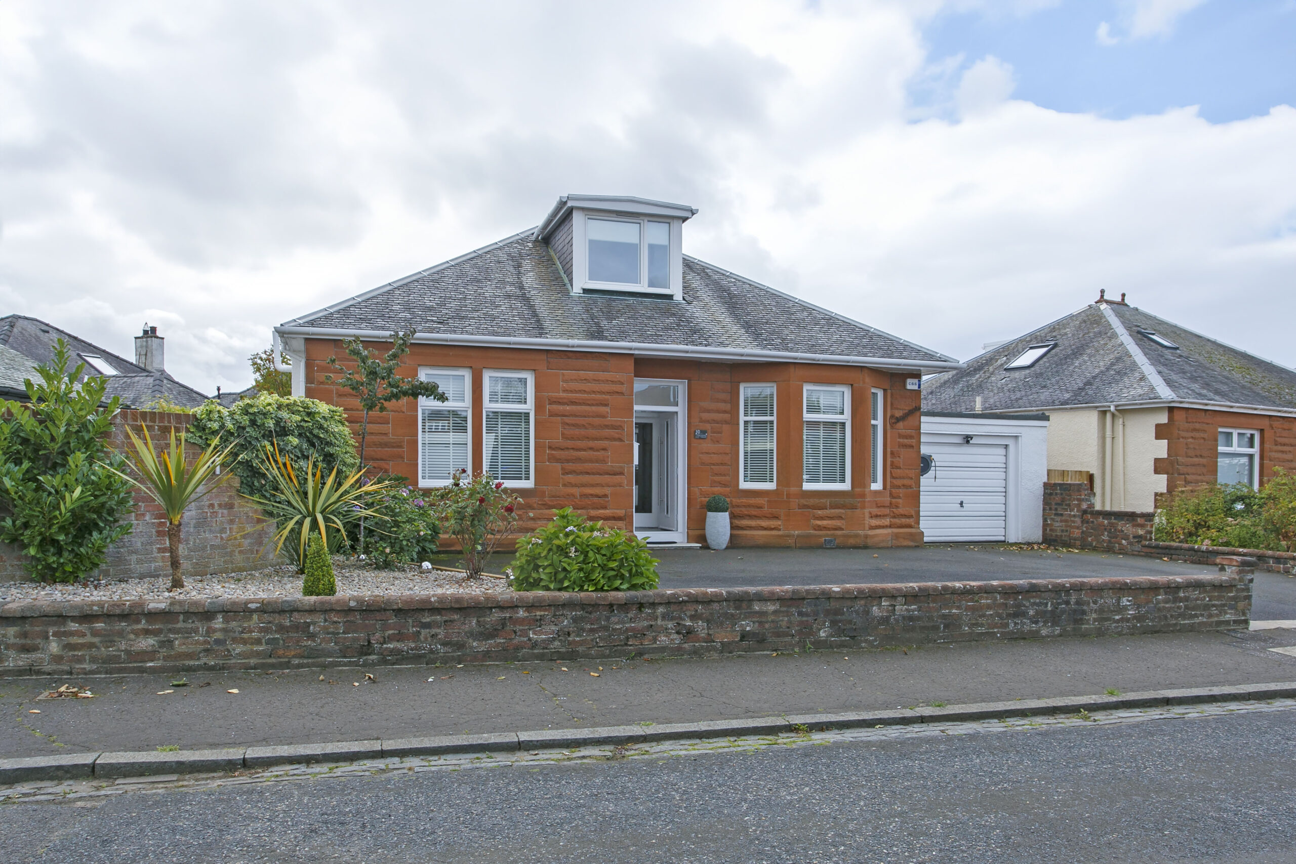 10 Auchentrae Crescent, Ayr, Seafield, KA7 4BB Corum Property