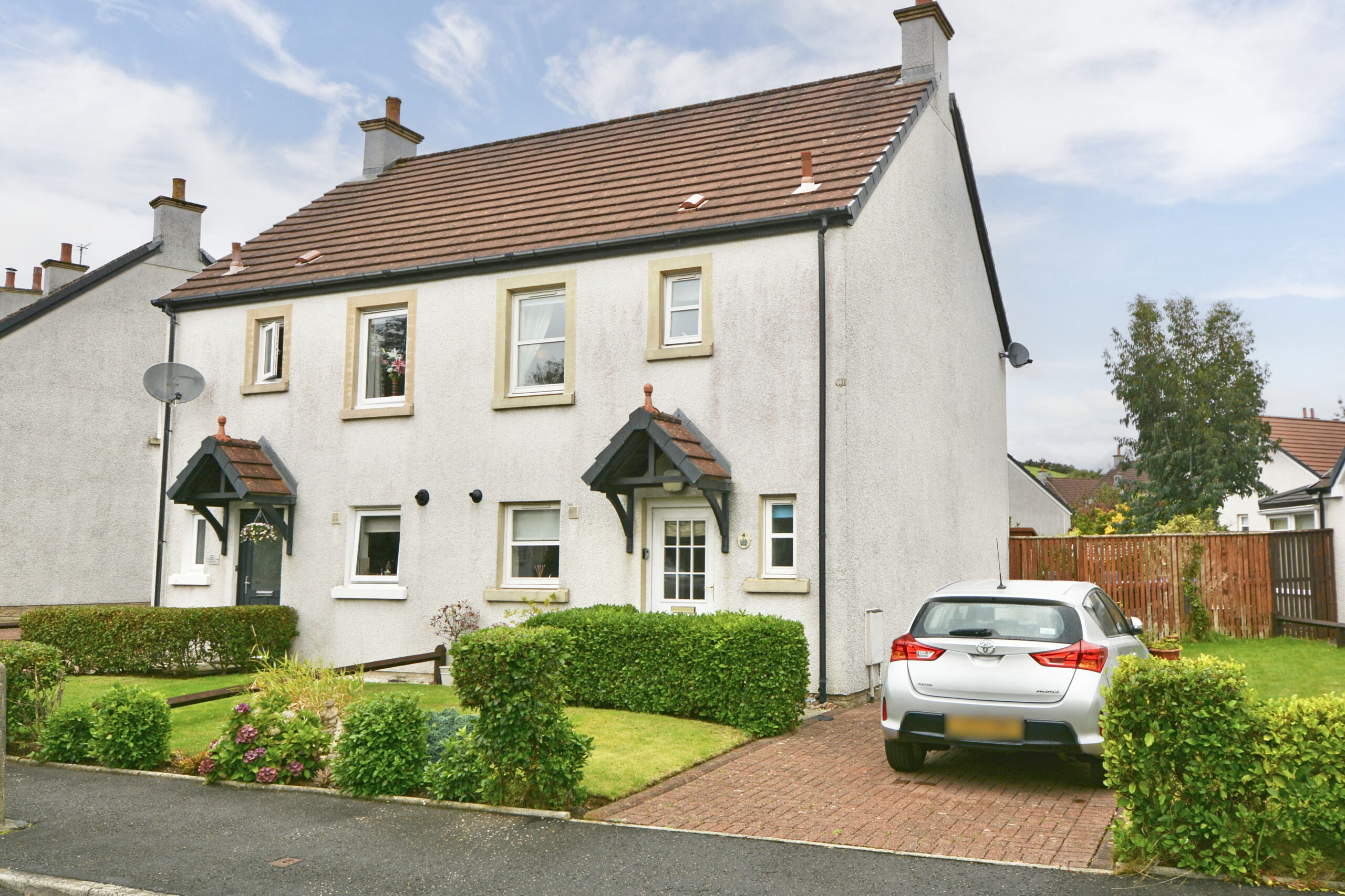 4 Noddleburn Meadow Largs KA30 8UD Corum Property