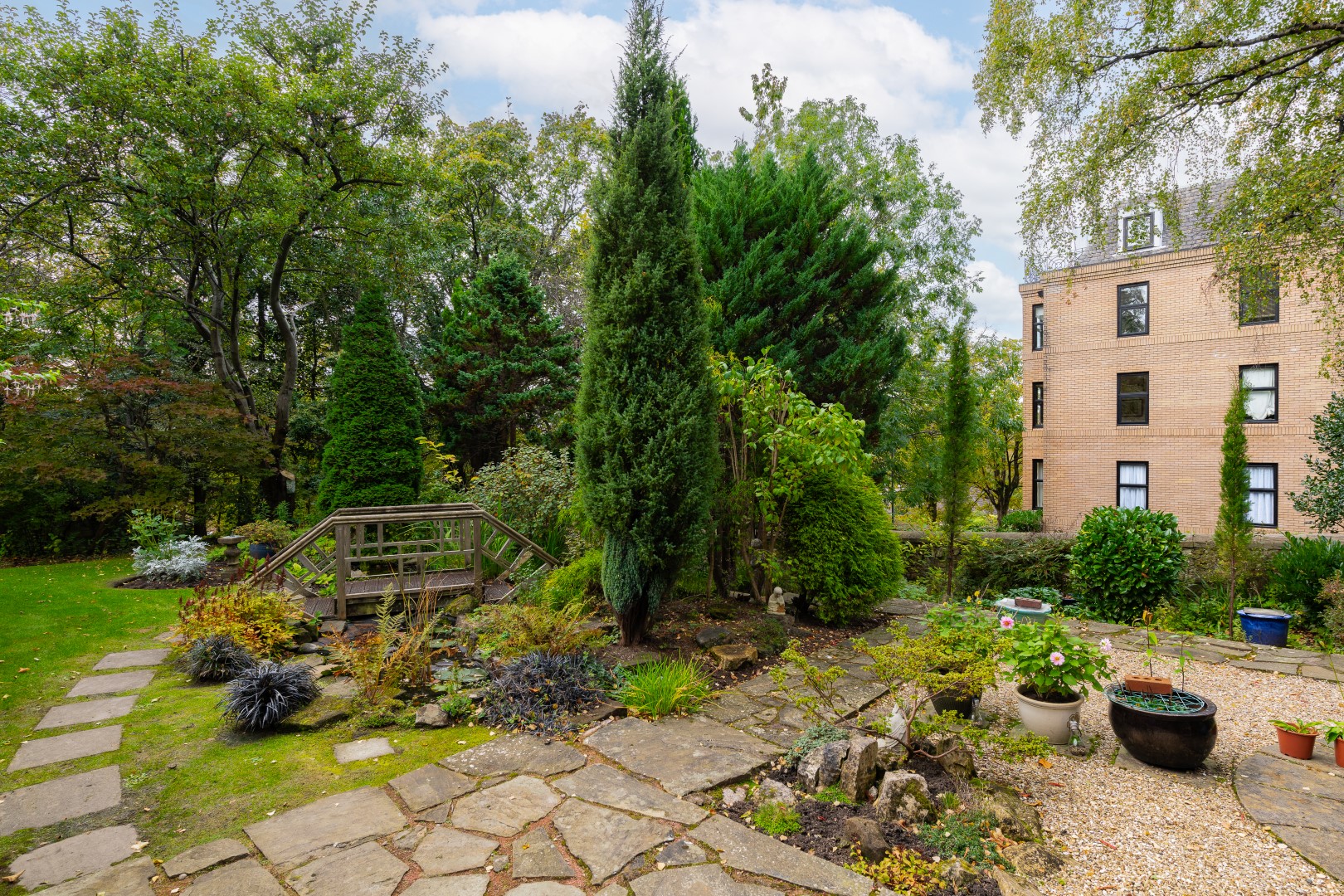 B2 60 Cleveden Drive Kelvinside G12 0NX Corum Property