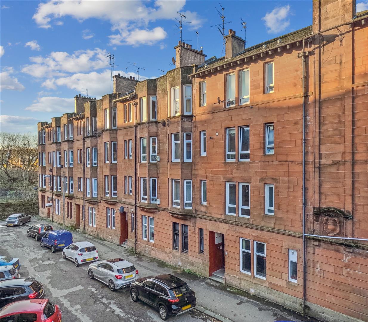 1/2, 2 Ettrick Place, Shawlands, G43 1UB Corum Property