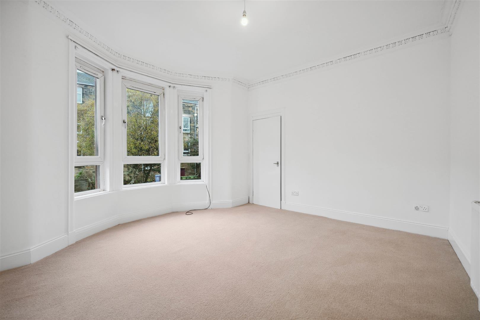 1/2, 2 Ettrick Place, Shawlands, G43 1UB Corum Property