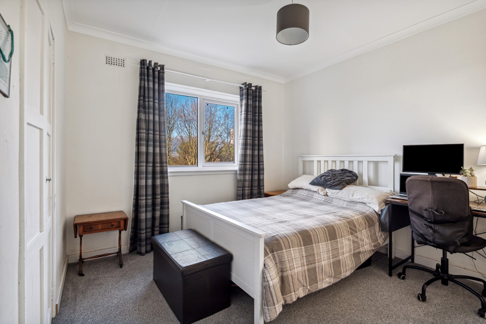 3/2 77 Thornwood Drive, Thornwood, G11 7US Corum Property