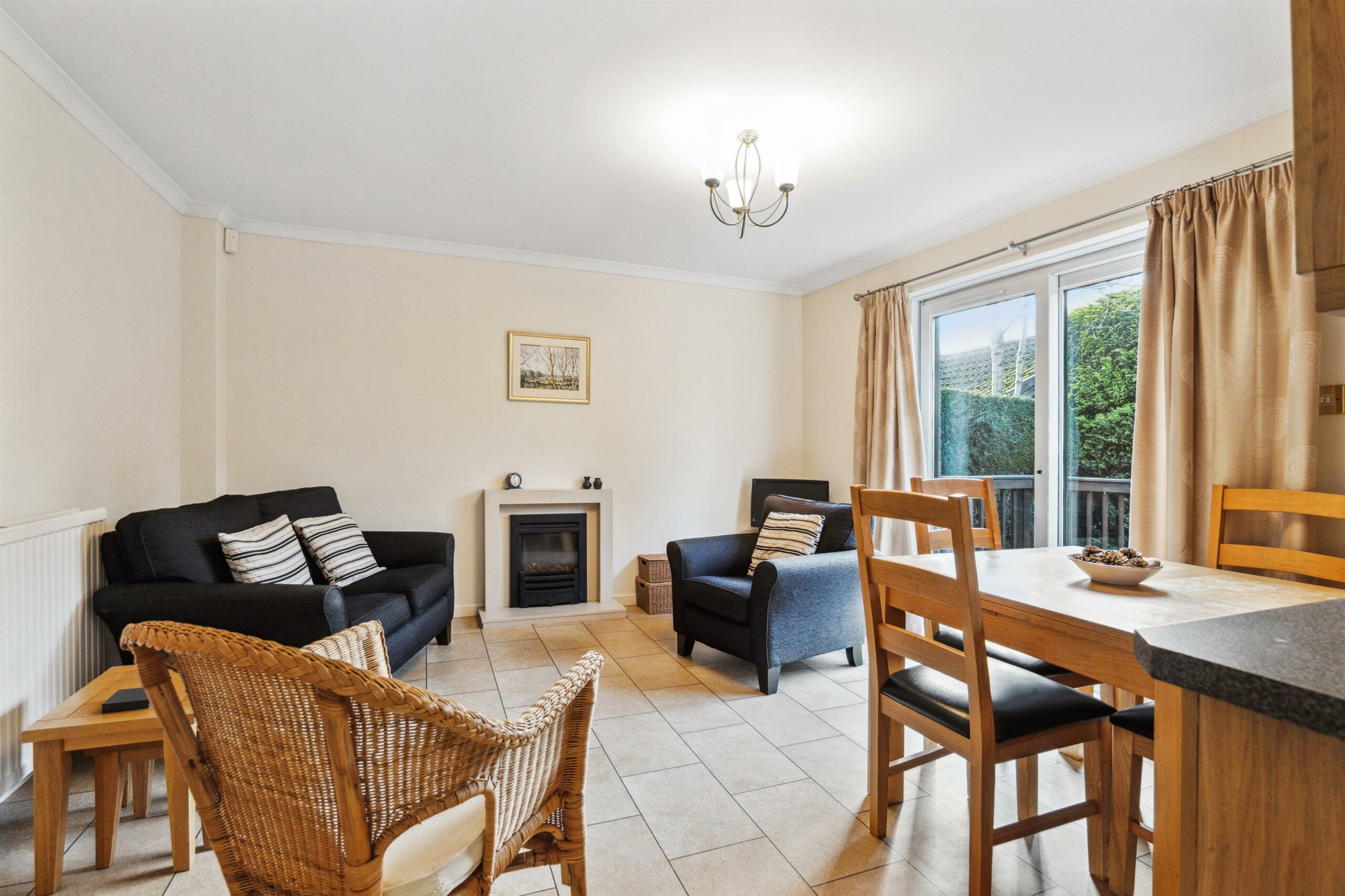 Islay Drive, Newton Mearns Corum Property