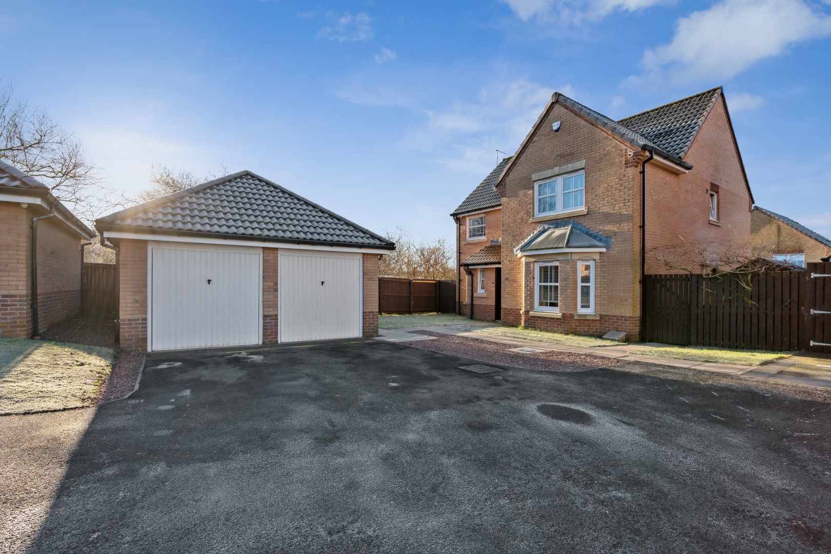 27 Blackhill Gardens, Summerston, G23 5NE Corum Property