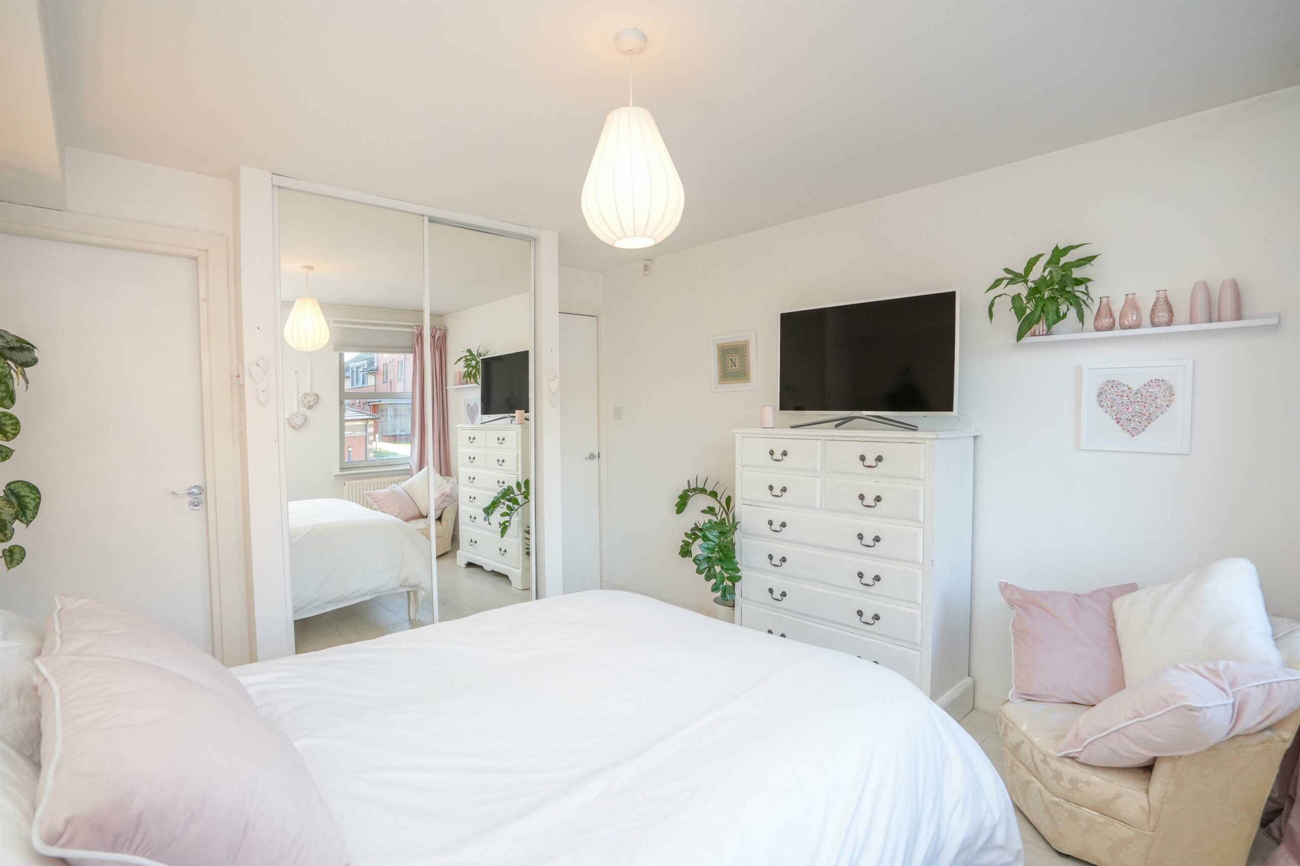 0/1,92 Braidholm Road, Giffnock Corum Property