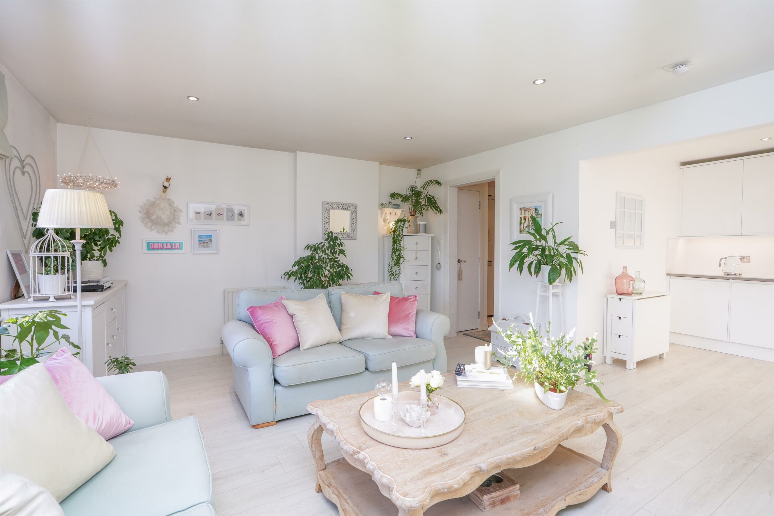 0/1,92 Braidholm Road, Giffnock Corum Property