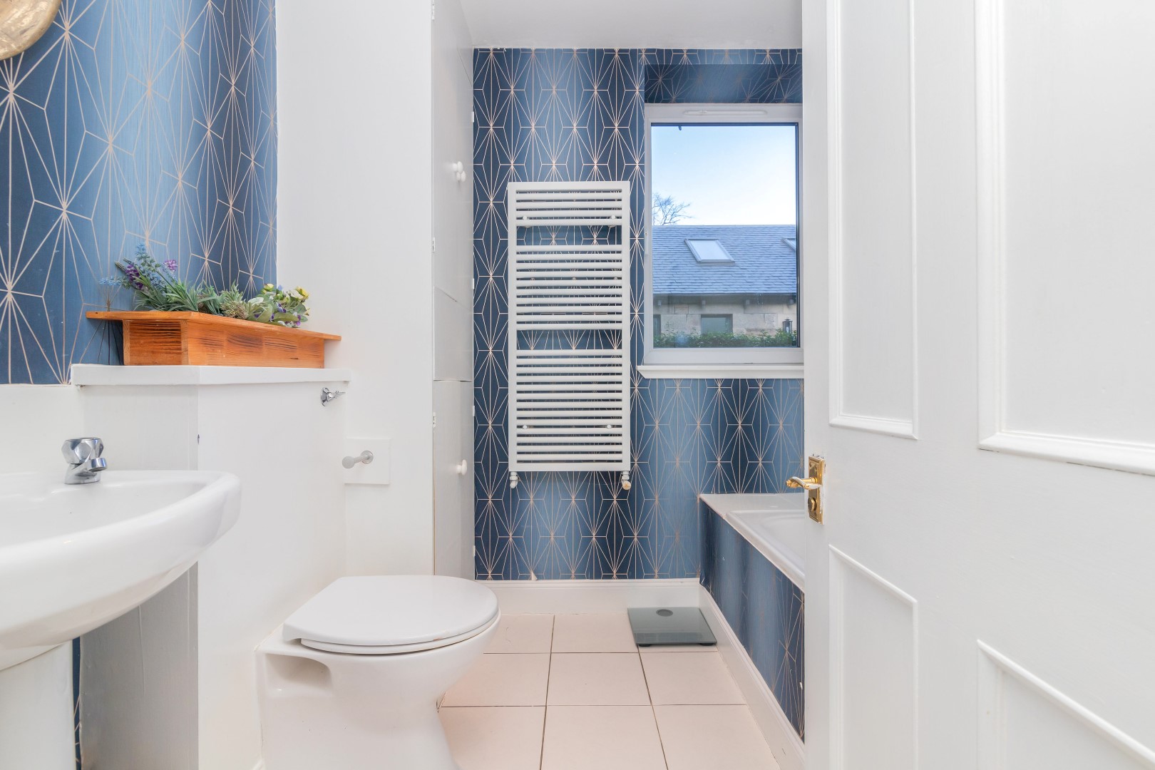 38 Balshagray Drive, Broomhill, Glasgow, G11 7DD Corum Property