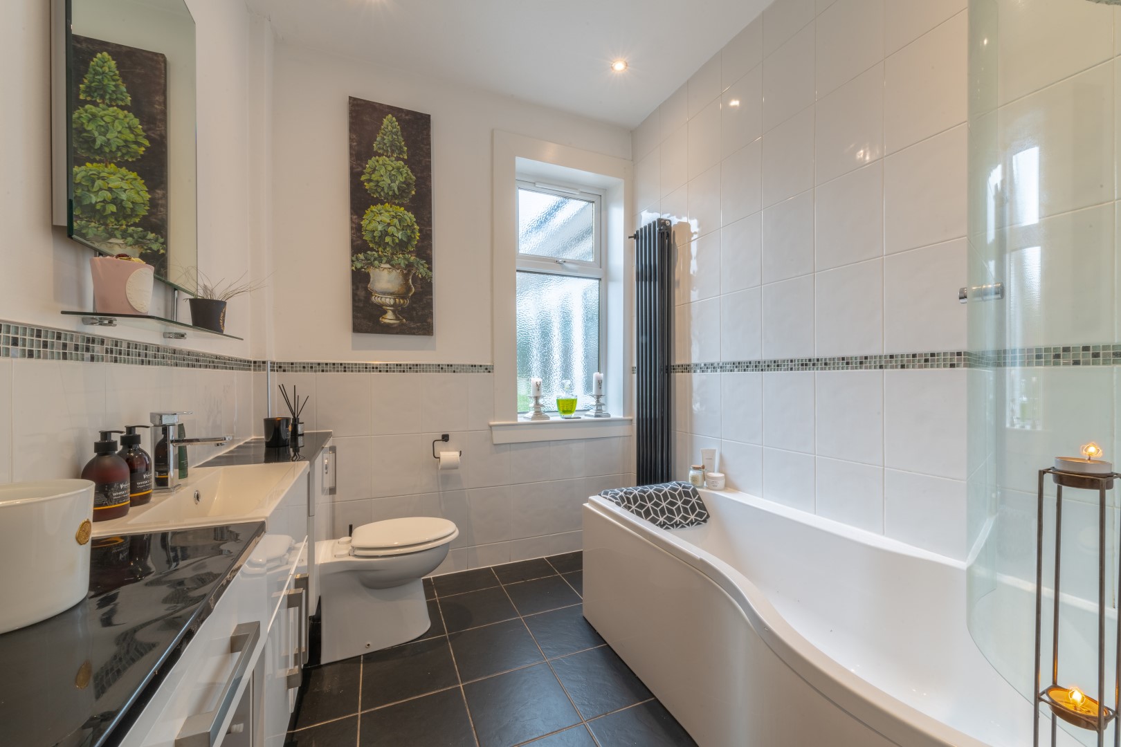 7 Iain Road, Bearsden, Glasgow, G61 4LX Corum Property