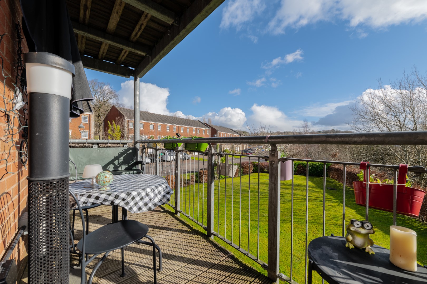 Flat 1/2, 1 Old Farm Road, Bearsden, G61 1QA Corum Property