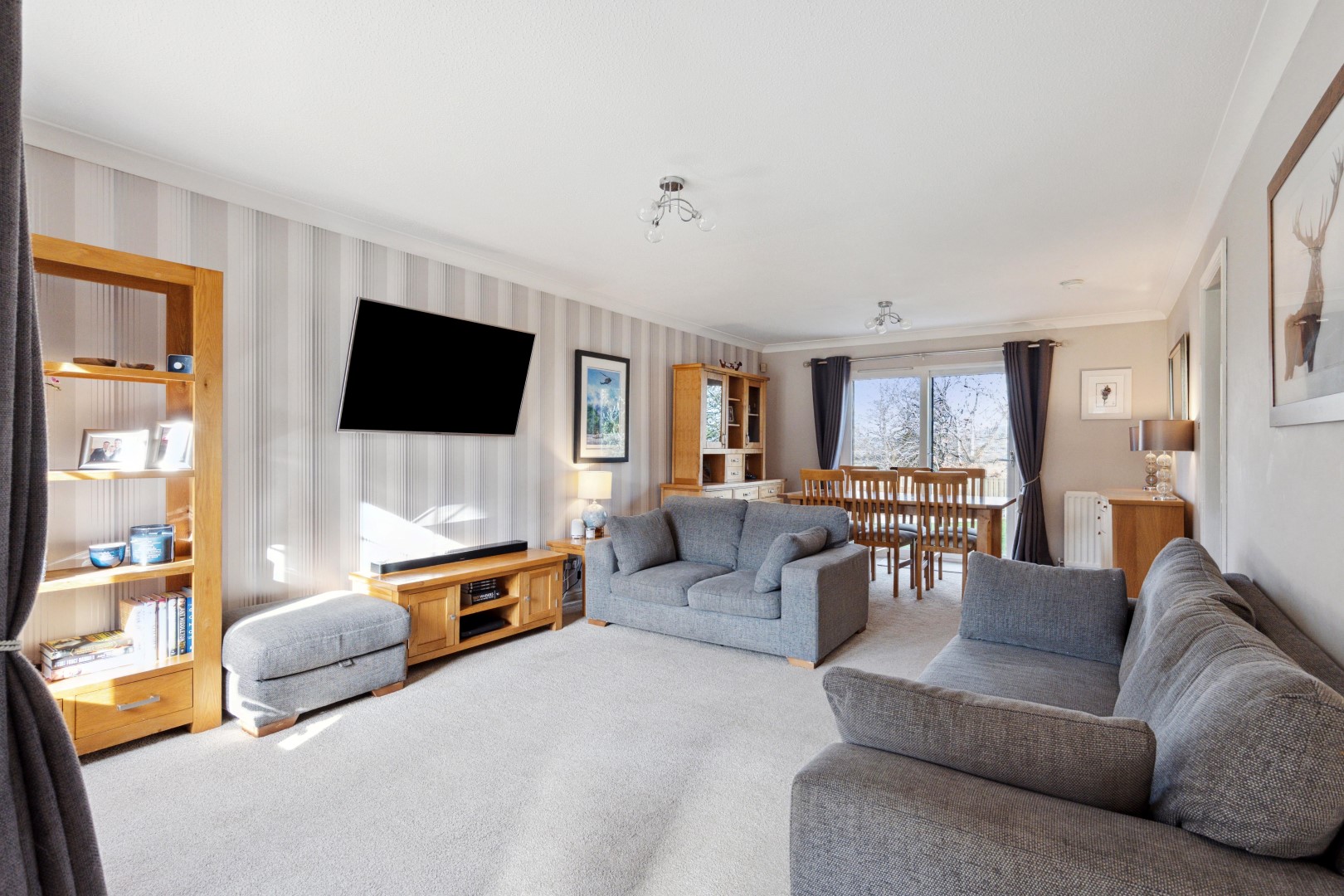 25 St. Andrews Drive, Bearsden, G61 4NW Corum Property