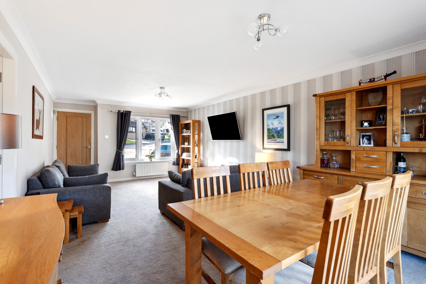 25 St. Andrews Drive, Bearsden, G61 4NW Corum Property