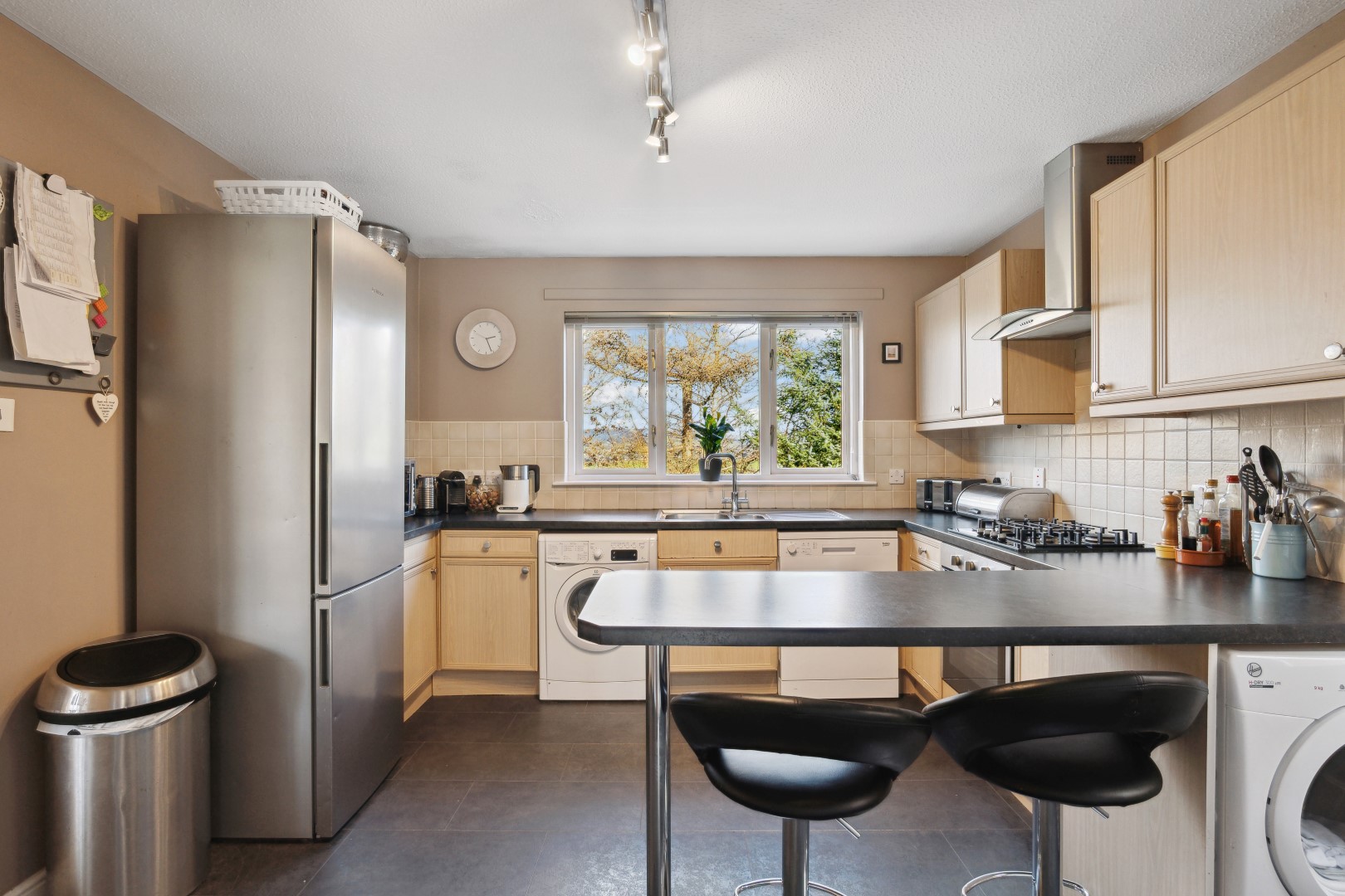 25 St. Andrews Drive, Bearsden, G61 4NW Corum Property