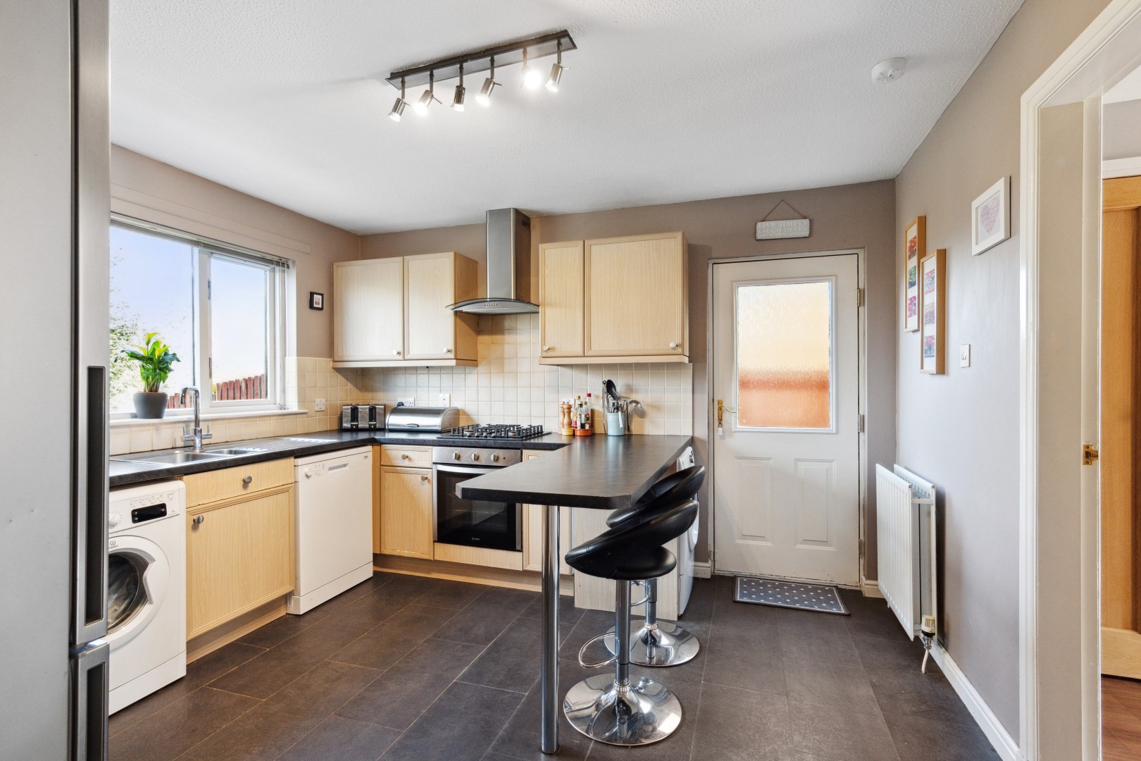 25 St. Andrews Drive, Bearsden, G61 4NW Corum Property