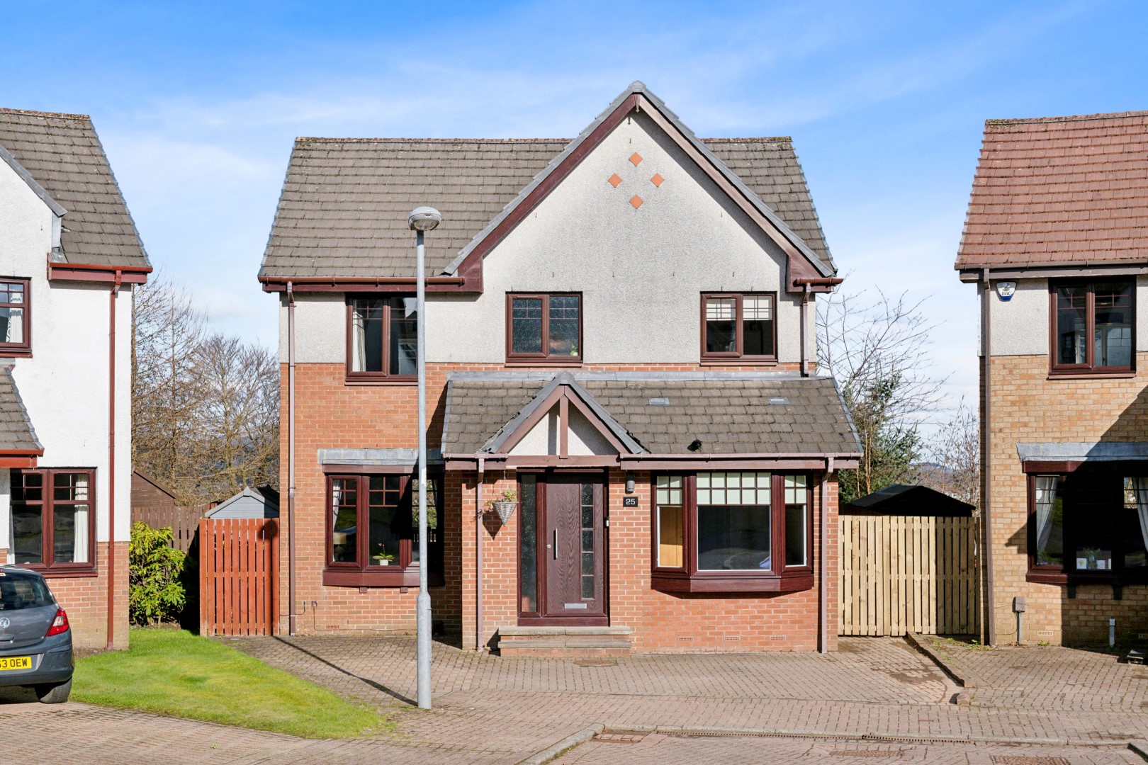 25 St. Andrews Drive, Bearsden, G61 4NW Corum Property