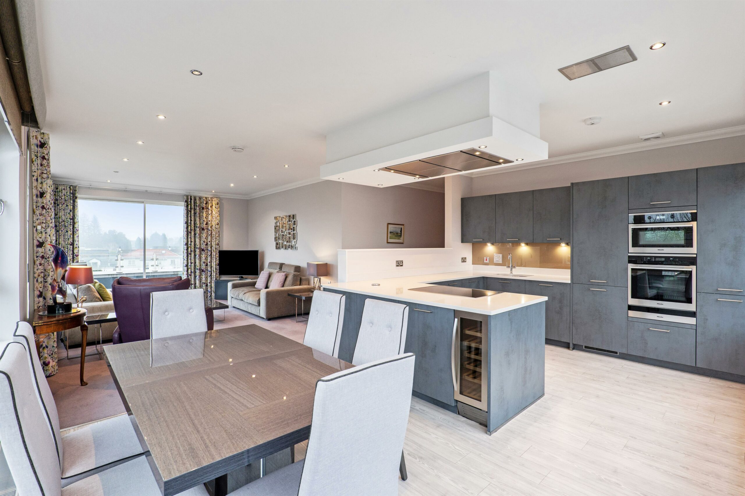 Penthouse 3, Sandringham Court, Newton Mearns Corum Property