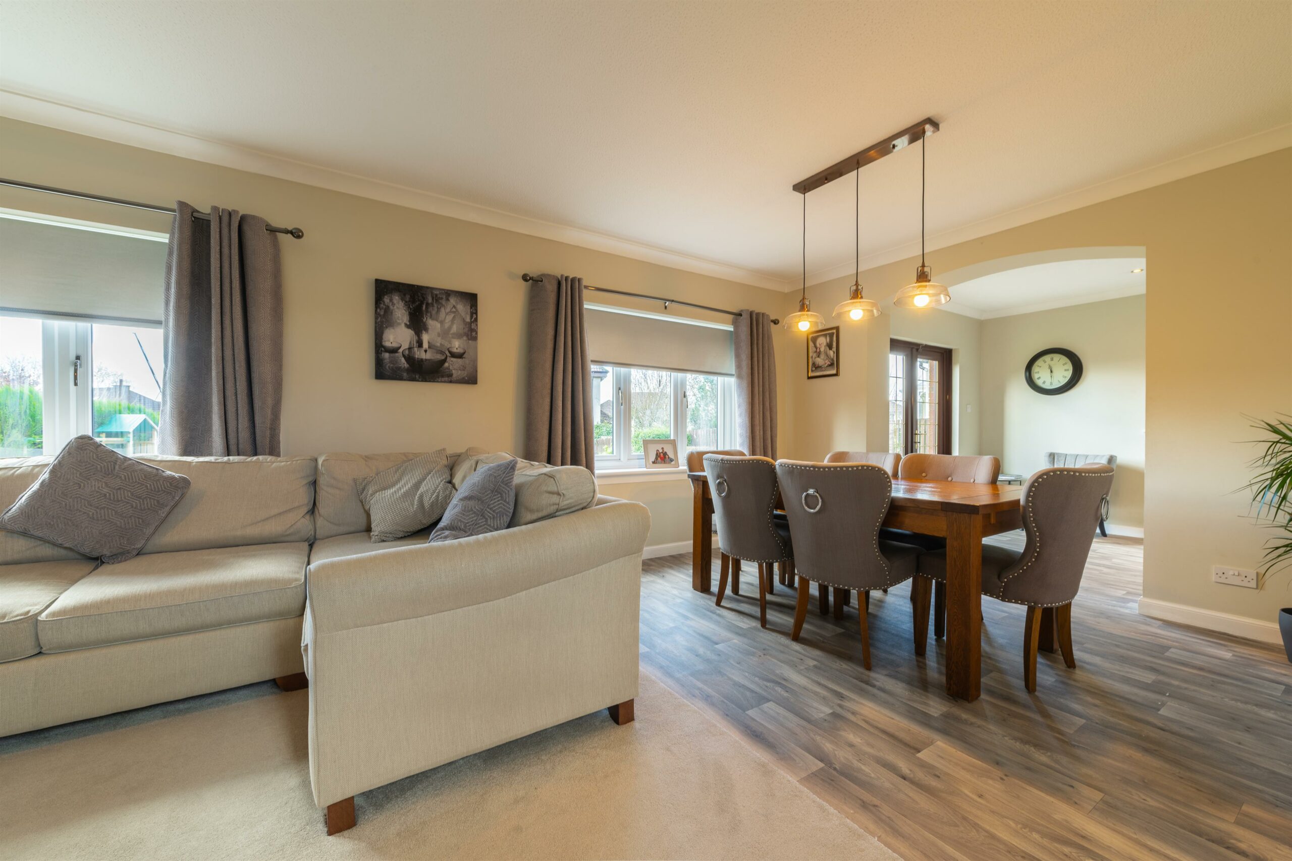 Newton Grove, Newton Mearns Corum Property