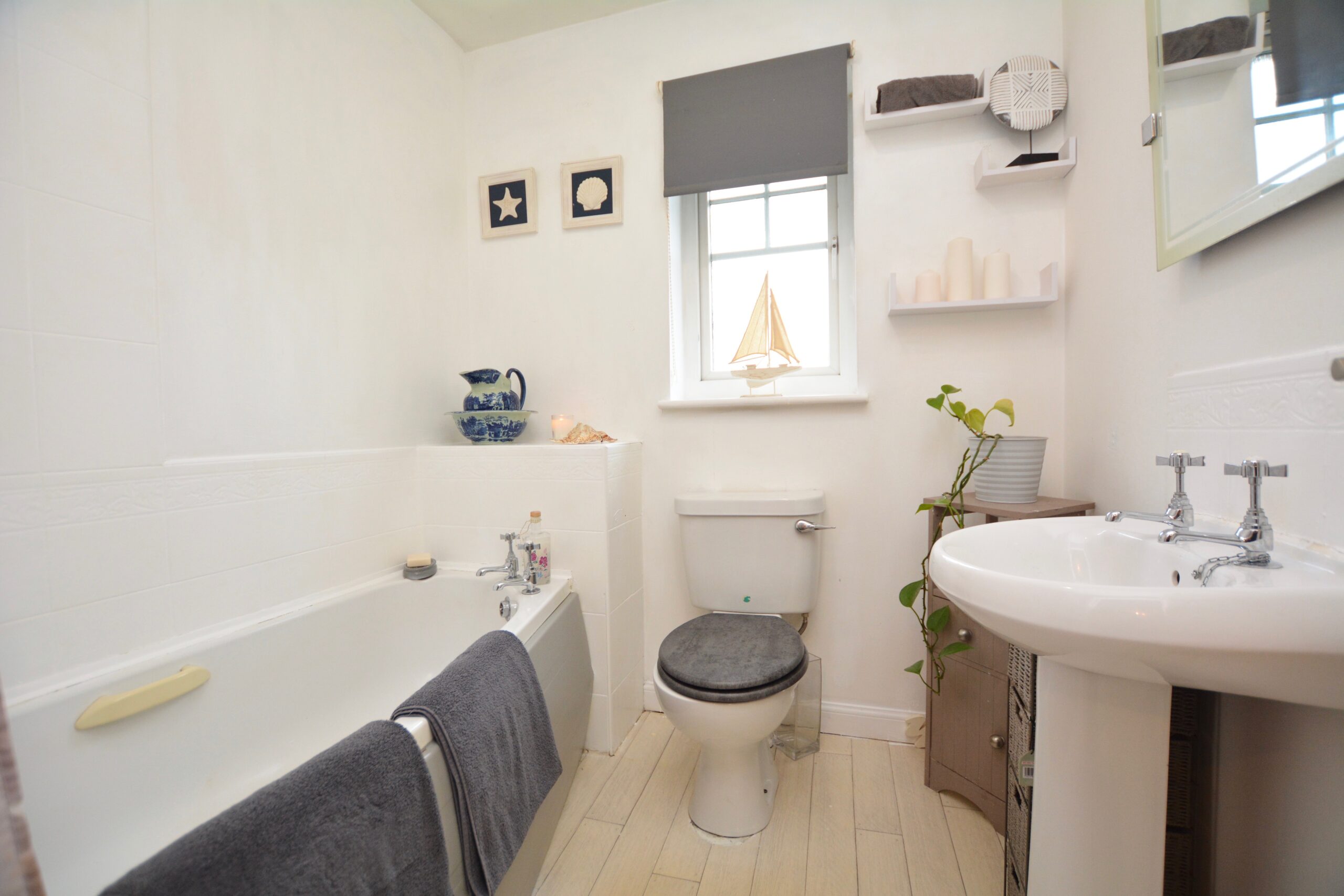 153 Obree Avenue, Prestwick, KA9 2NT Corum Property