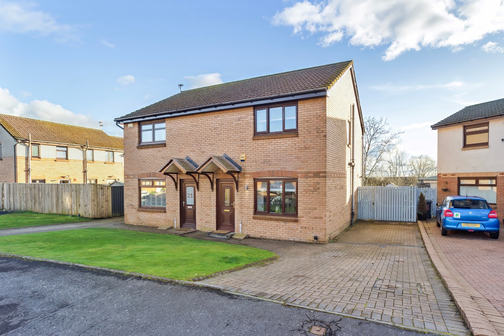 23 Oronsay Crescent, Old Kilpatrick, G60 5NN Corum Property