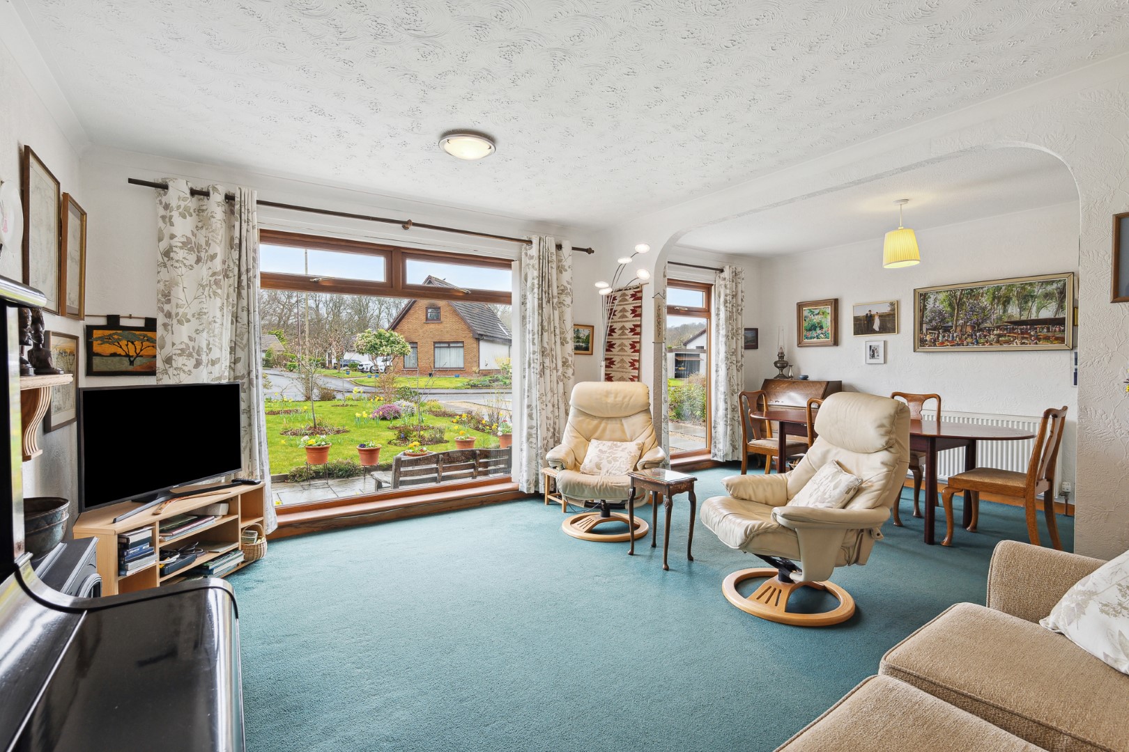 7 Cauldstream Place, Milngavie, G62 7NL Corum Property