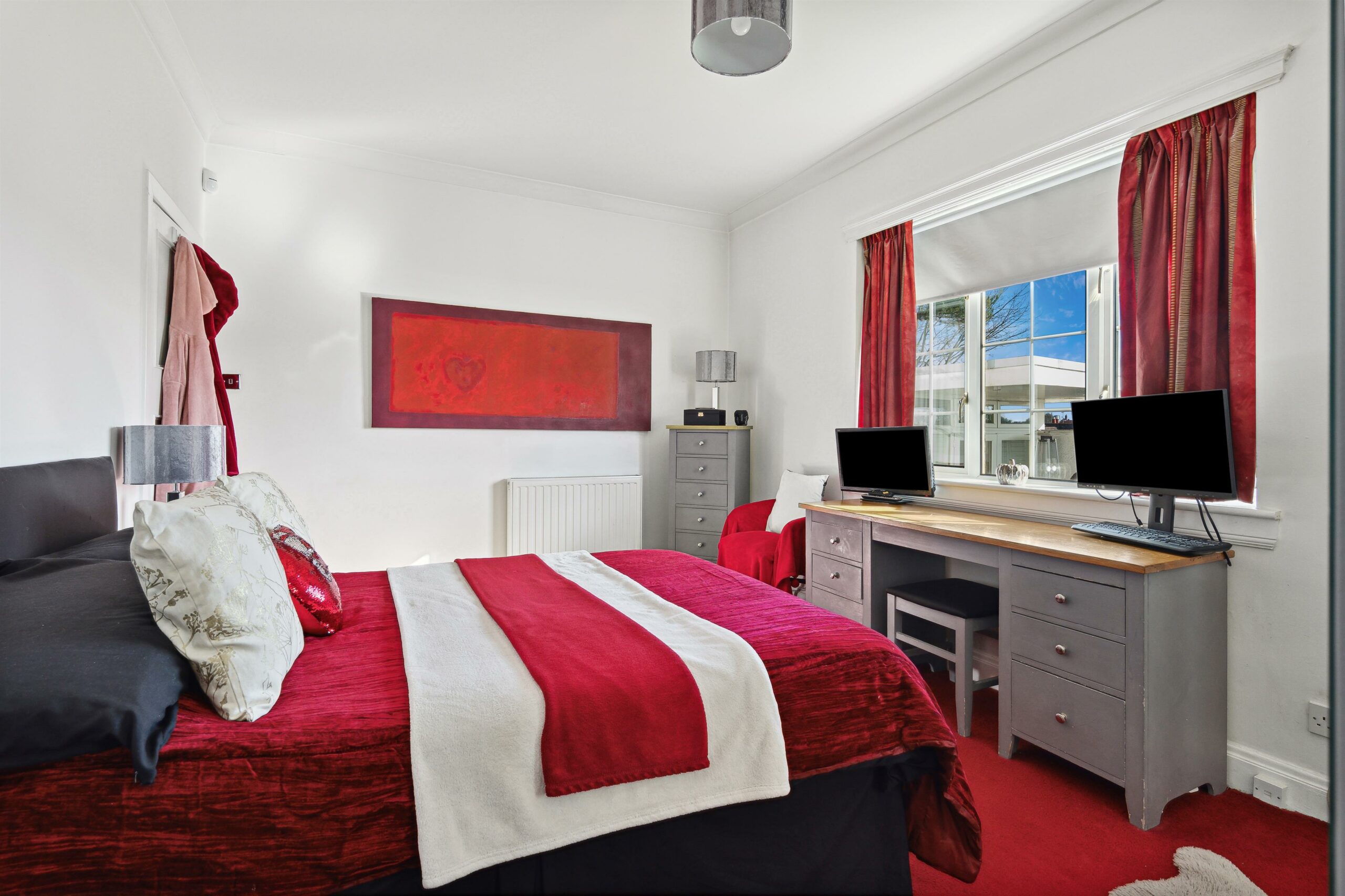 Otterburn Drive, Giffnock Corum Property