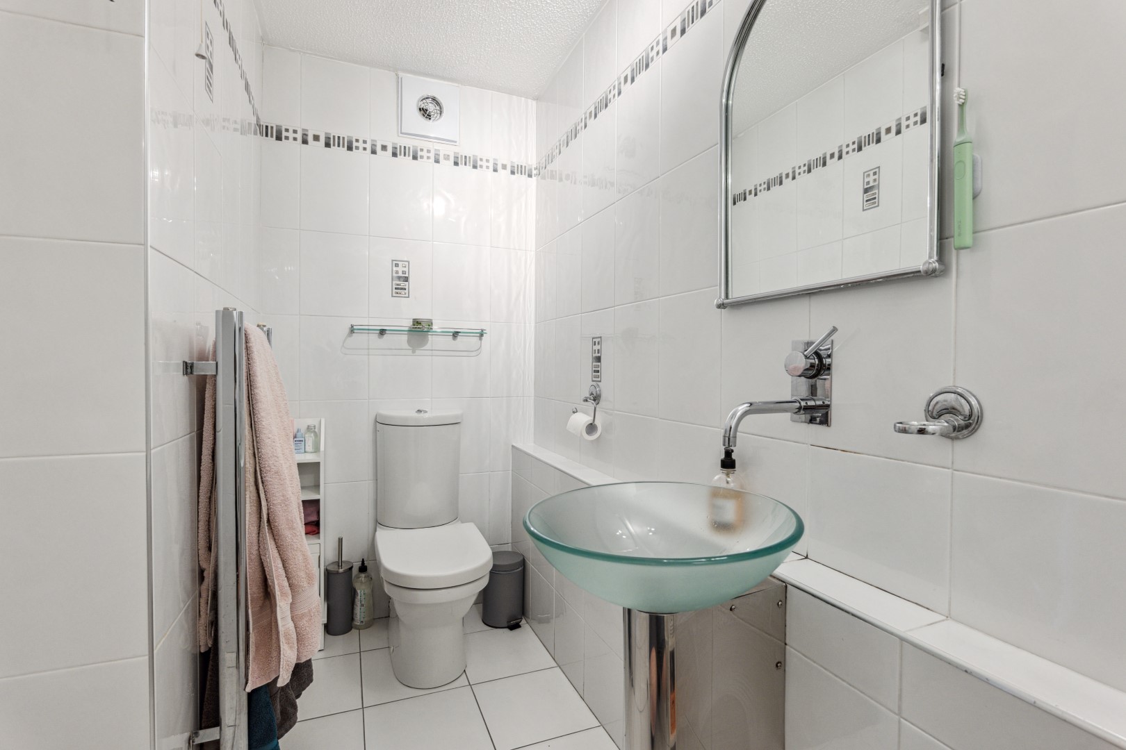 1.2 52 Hughenden Lane E (Large)