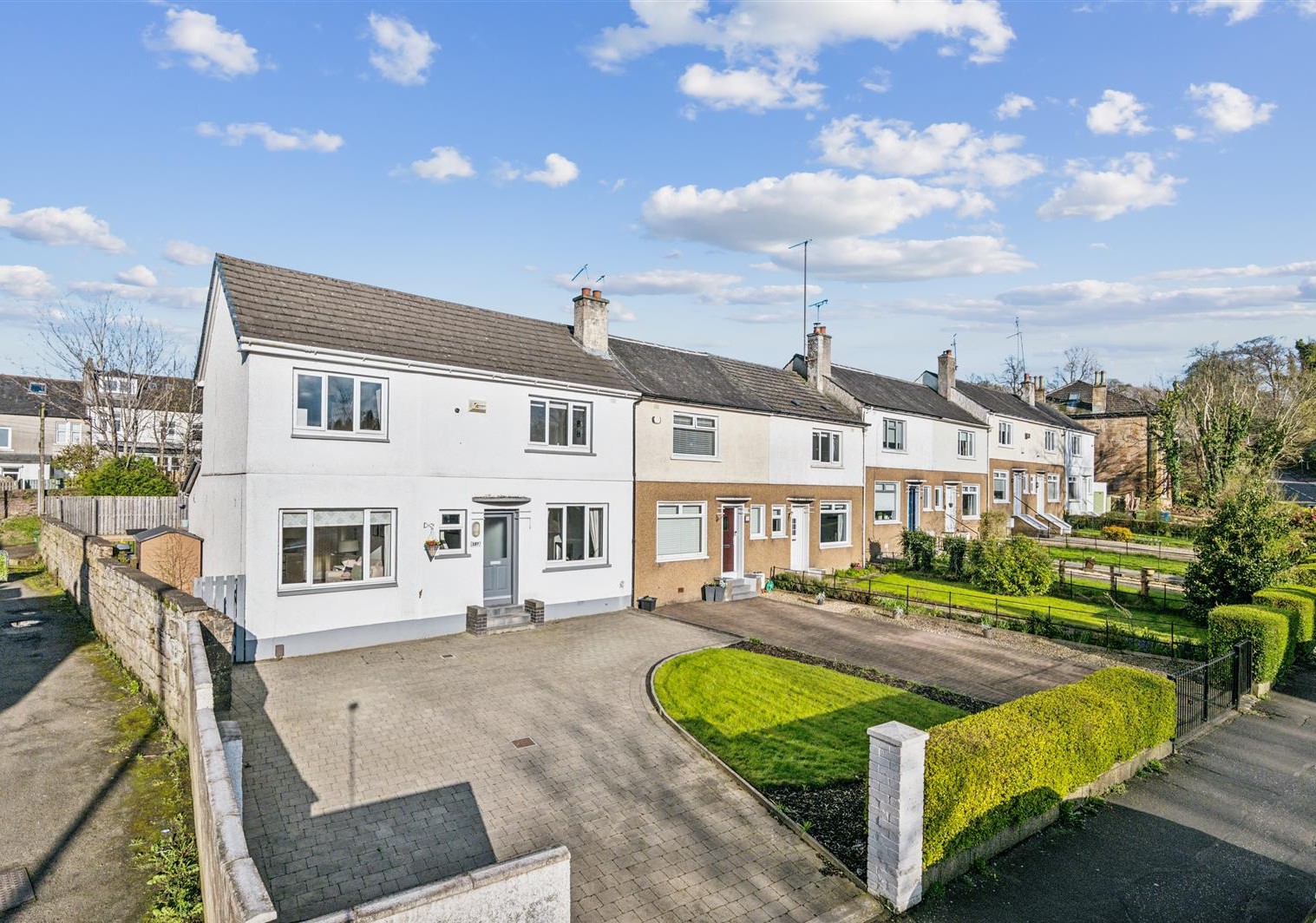 137 Old Castle Road, Cathcart, G44 5TJ Corum Property