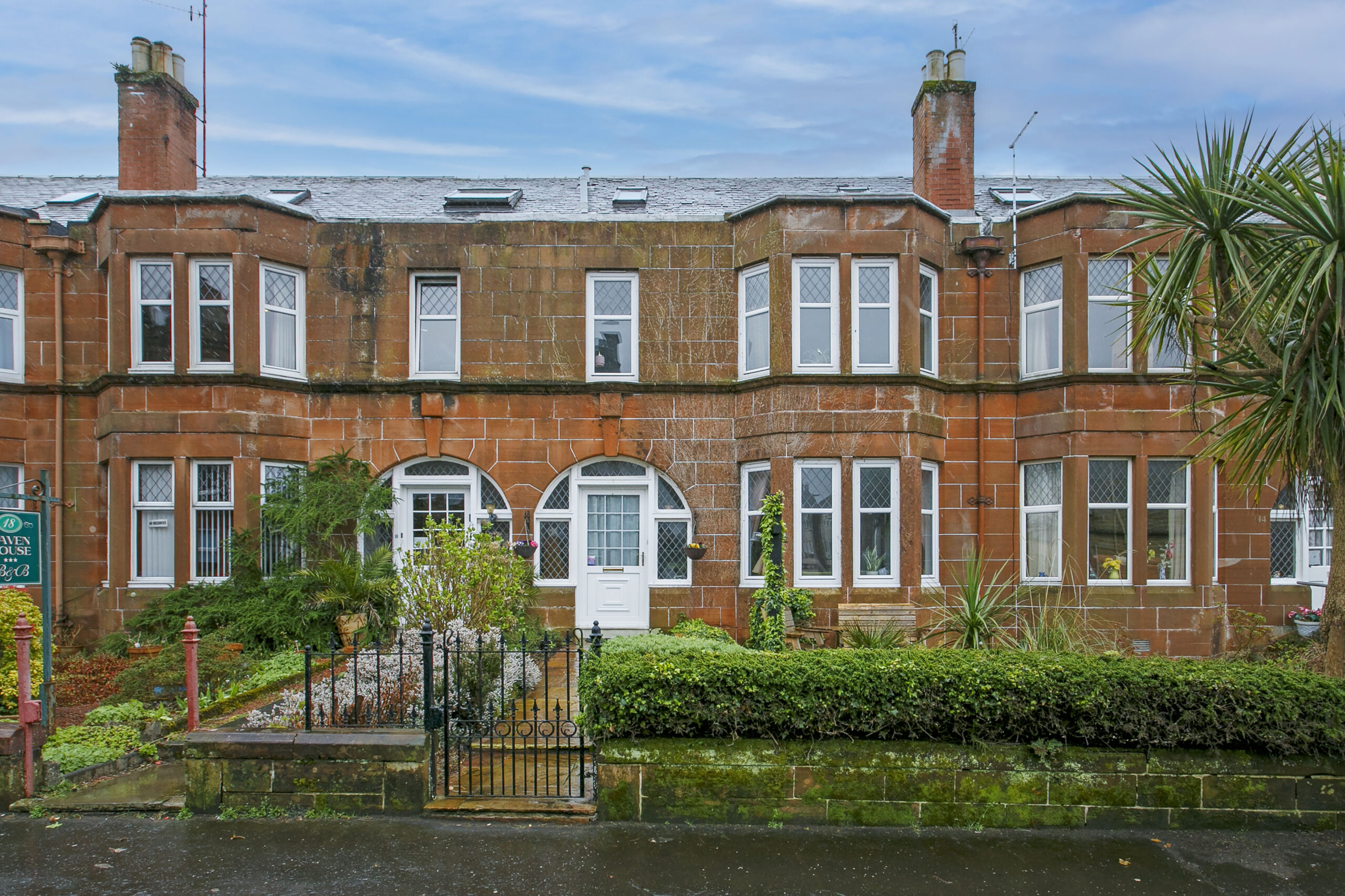 16 Charles Street, Largs, KA30 8HJ Corum Property