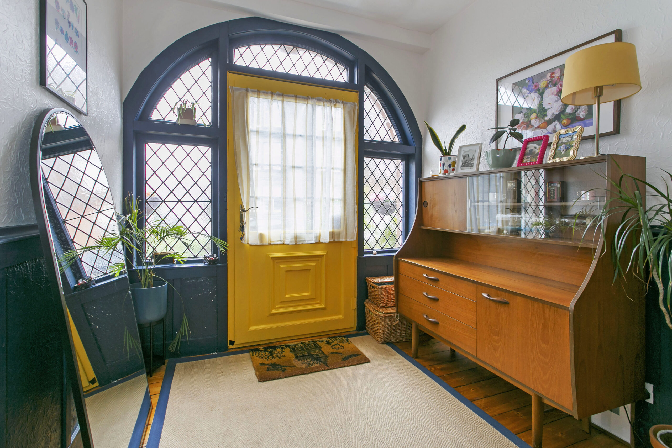 16 Charles Street, Largs, KA30 8HJ Corum Property