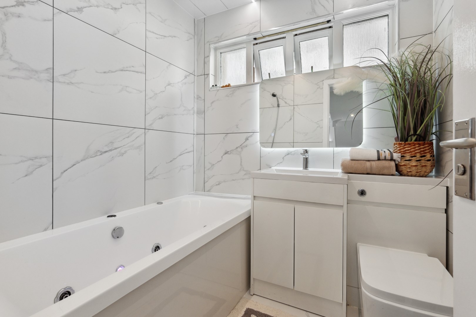 24 Woodside Place Lane, Park, G3 7RB Corum Property