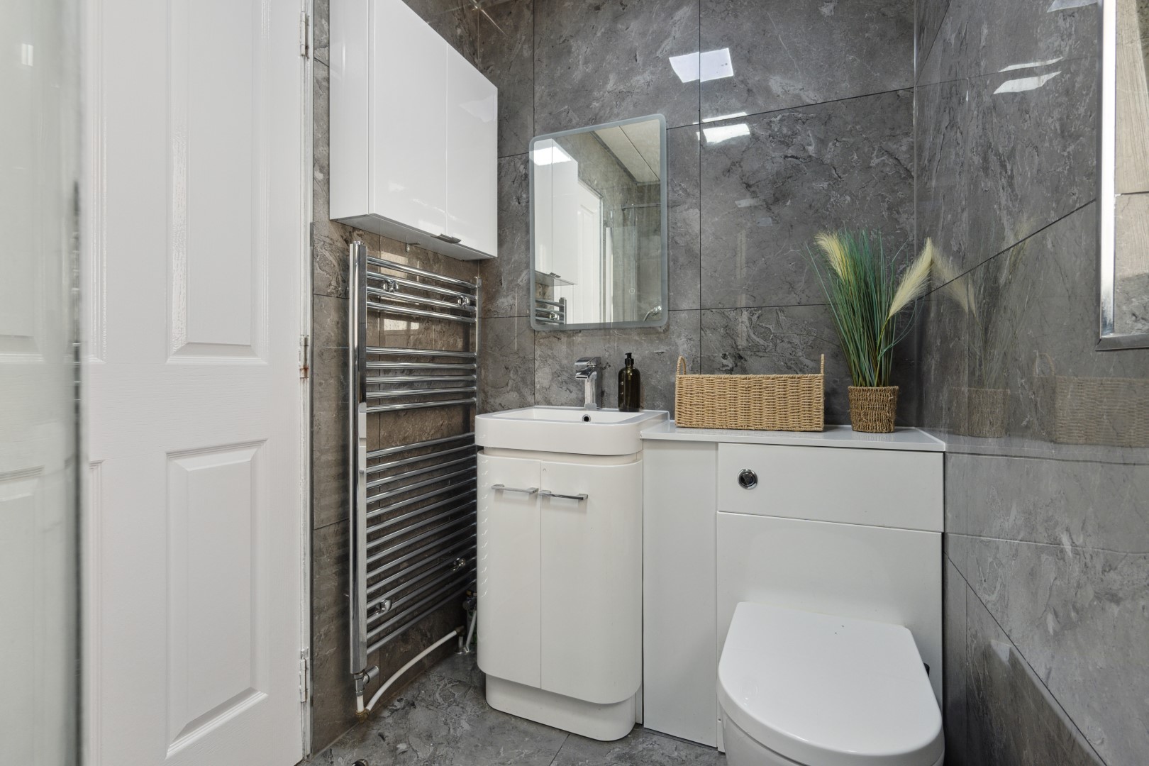 24 Woodside Place Lane, Park, G3 7RB Corum Property