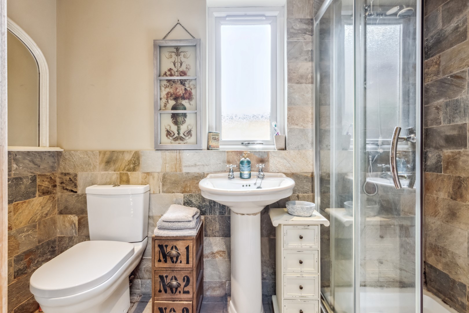 77 Morven Road, Bearsden, G61 3BY Corum Property