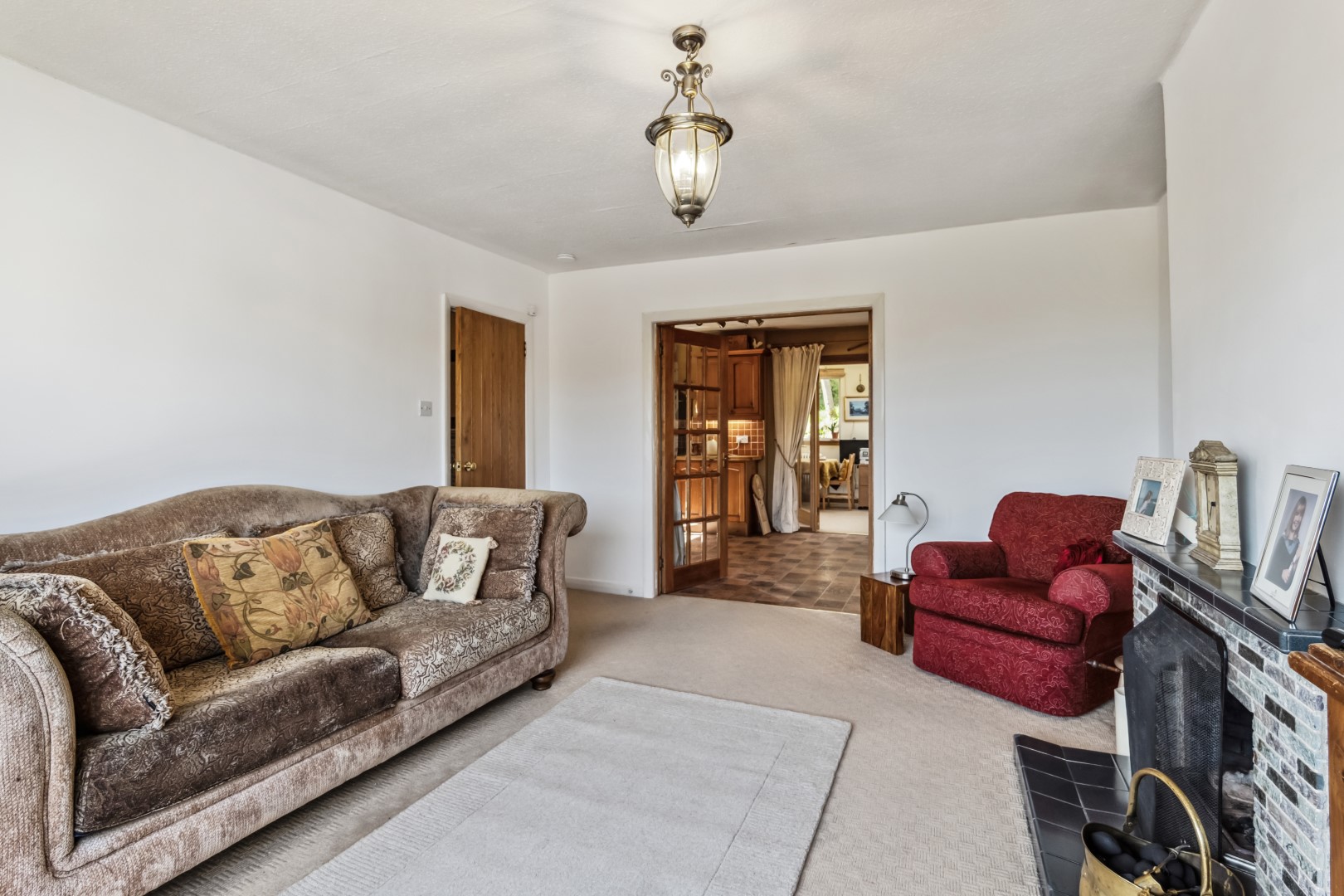 77 Morven Road, Bearsden, G61 3BY Corum Property