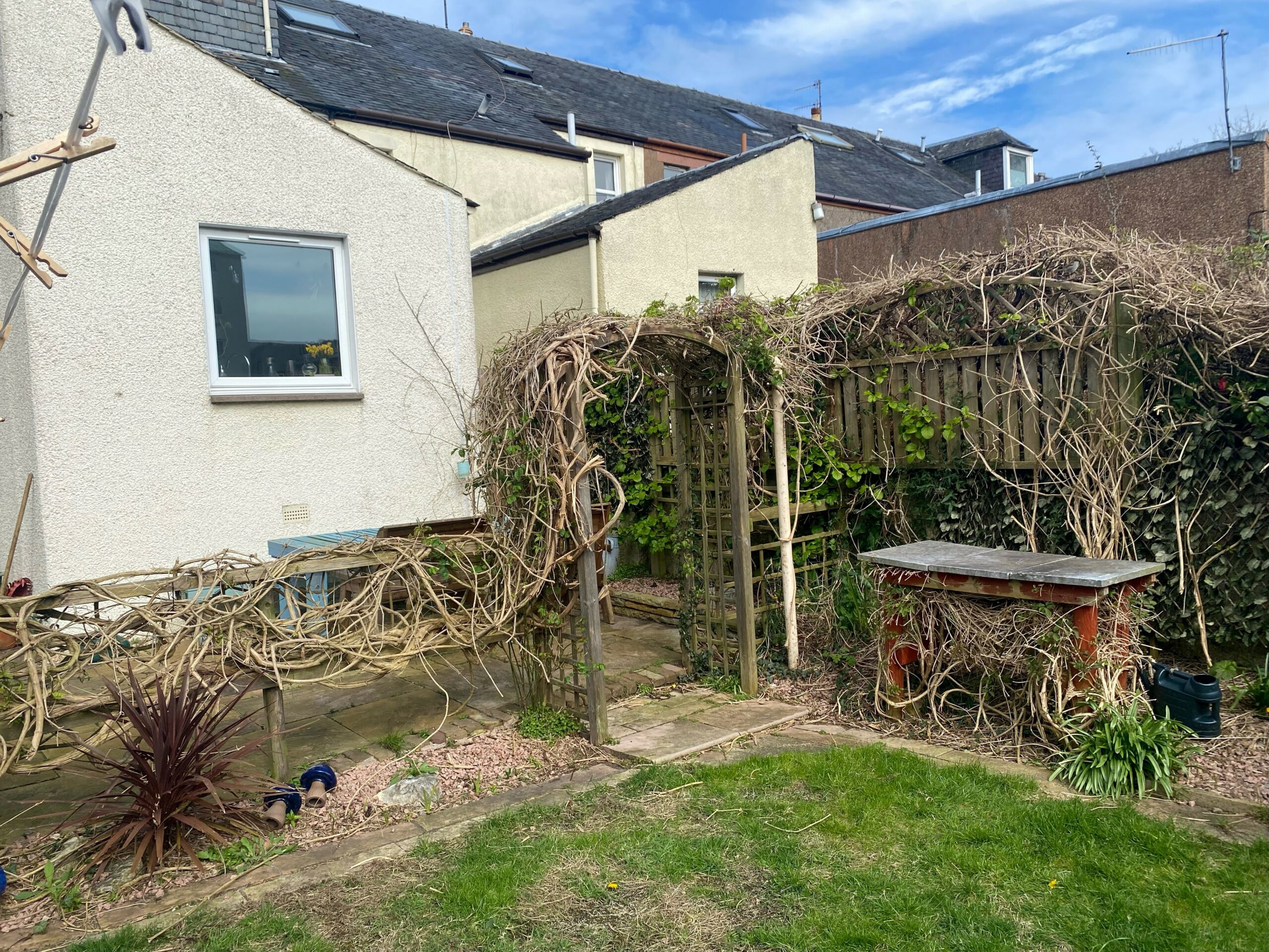 16 Charles Street, Largs, KA30 8HJ Corum Property