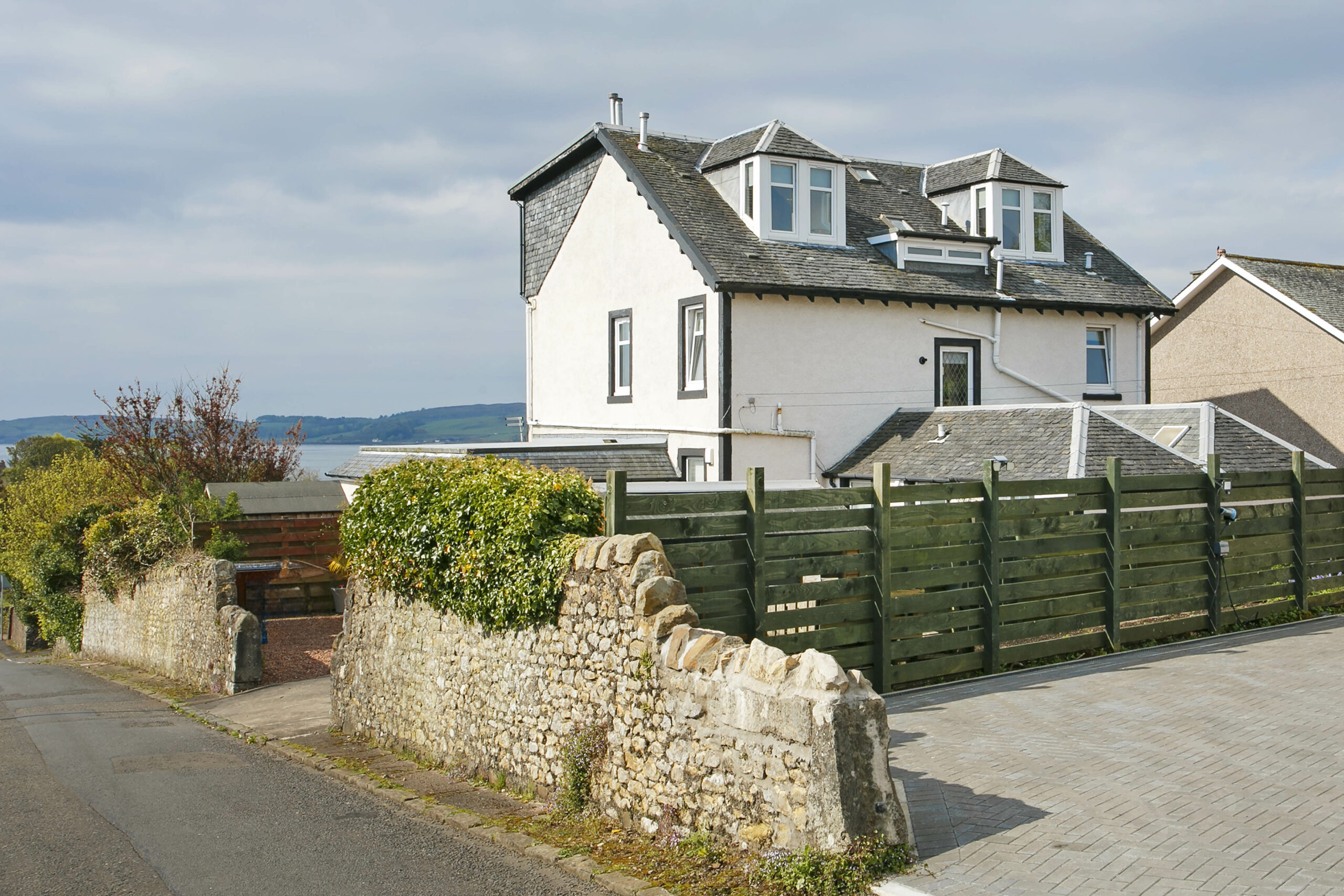 9 Routenburn Road, Largs, KA30 8QA Corum Property