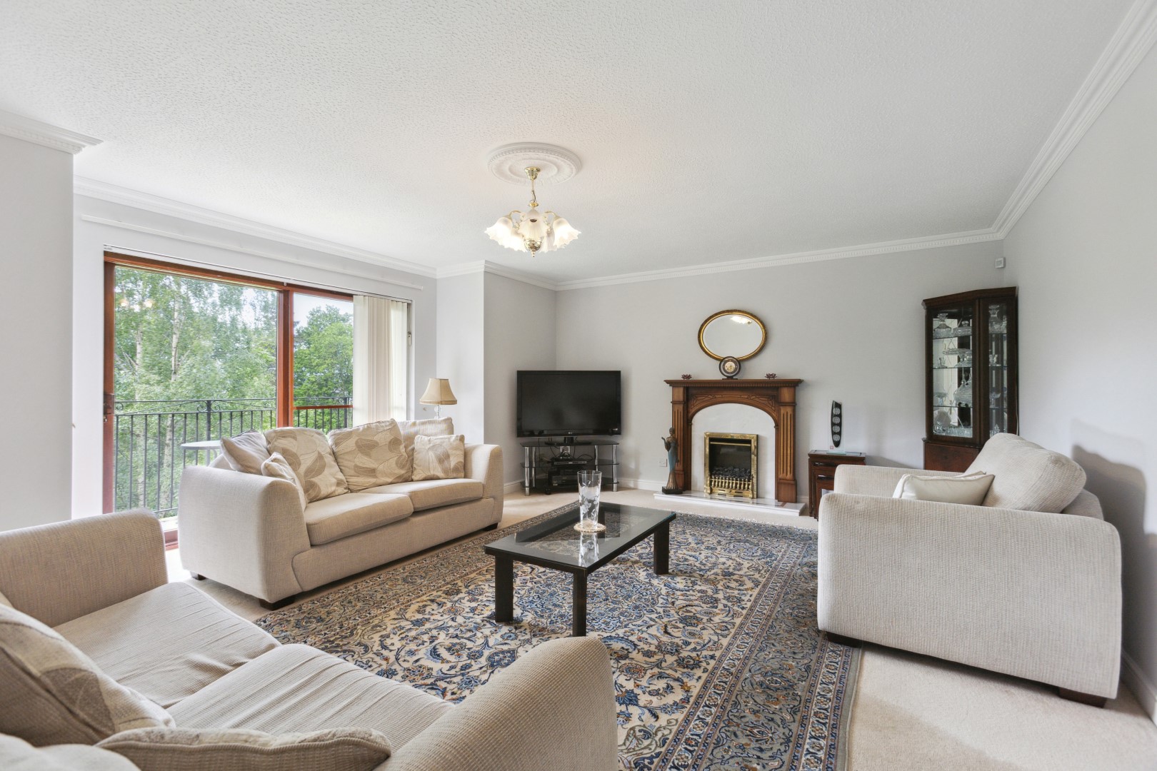 145 Henderland Road, Bearsden, G61 1JA Corum Property