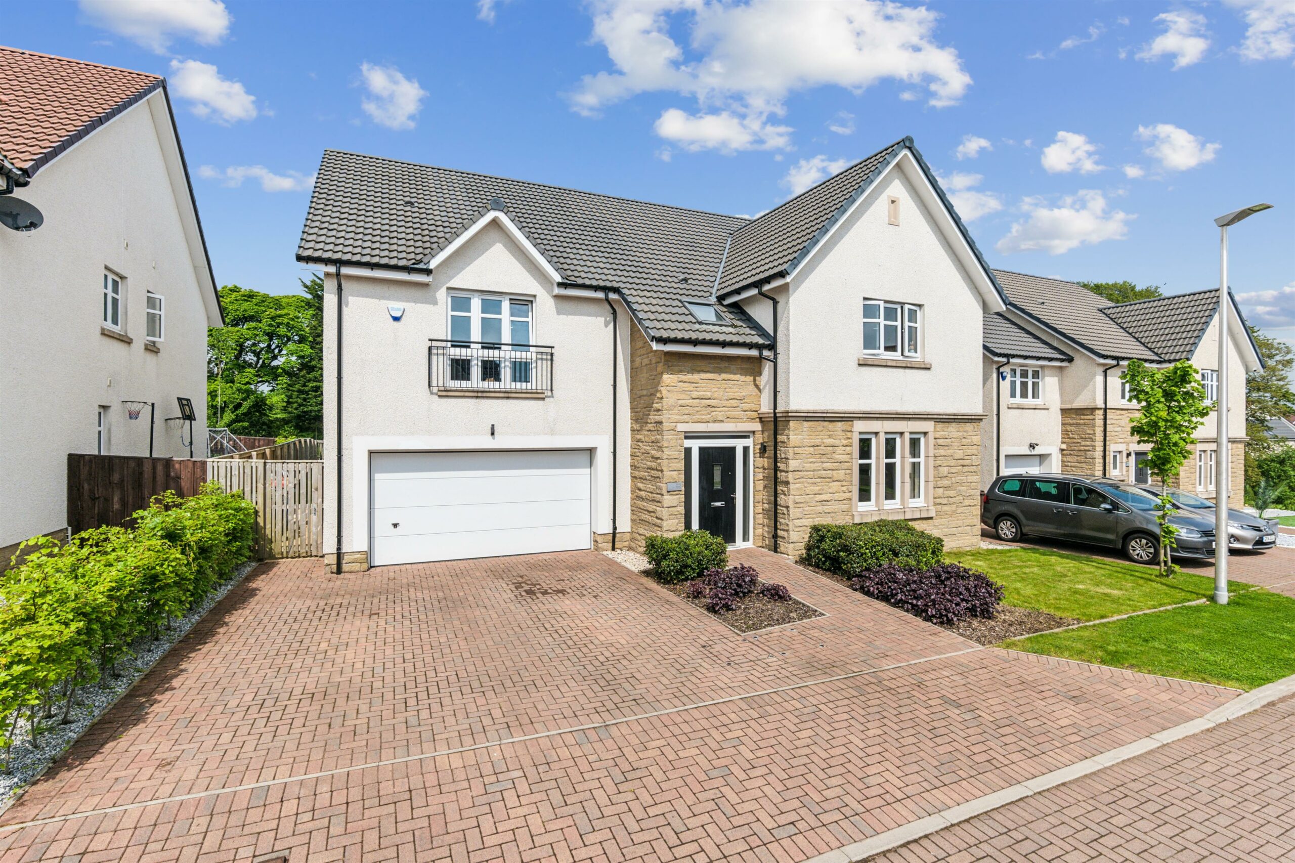 Torlum Crescent, Newton Mearns, Glasgow Corum Property