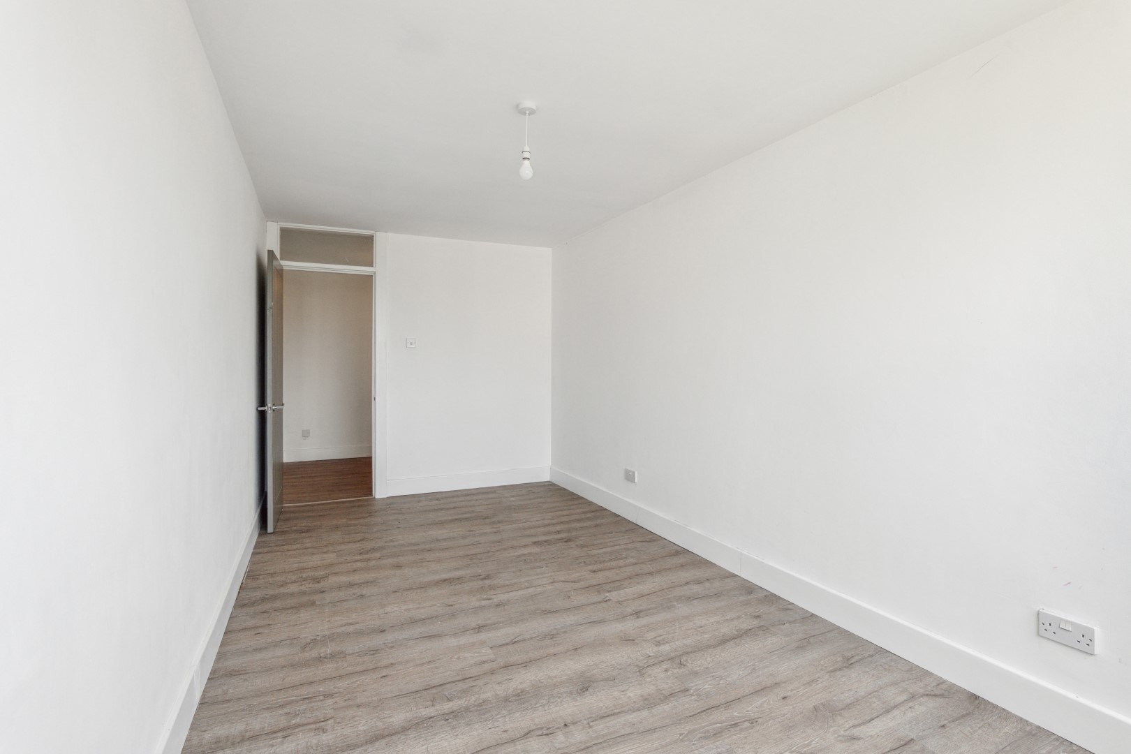 5A Lennox Court, 22 Stockiemuir Avenue, Bearsden, G61 3JN Corum Property