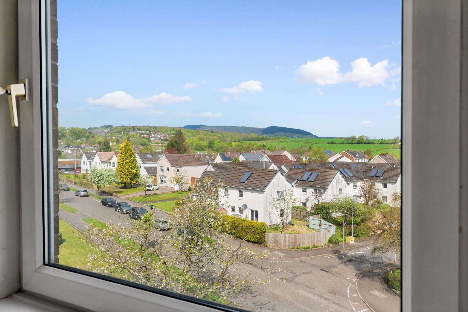 5A Lennox Court, 22 Stockiemuir Avenue, Bearsden, G61 3JN Corum Property