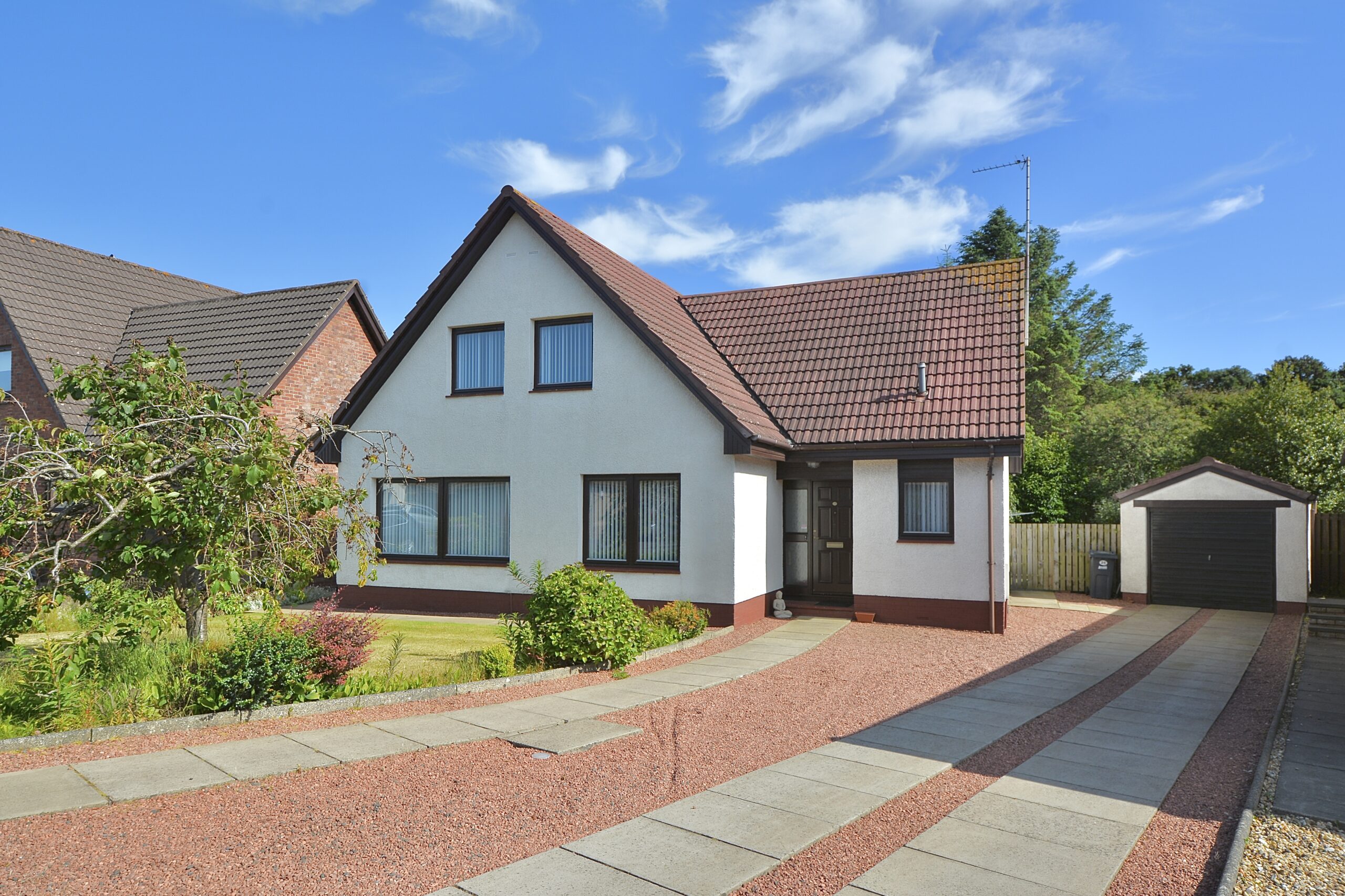 25 Links Crescent, Troon, KA10 6SS Corum Property