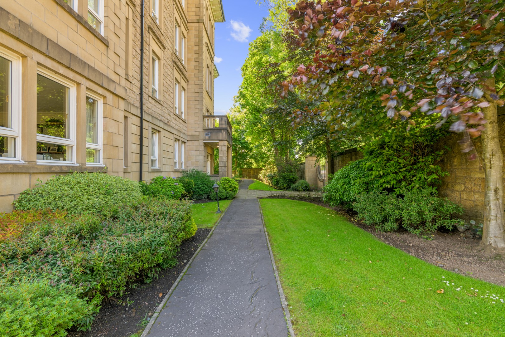 1/4, 67 Cleveden Road, Kelvinside, G12 0JN Corum Property