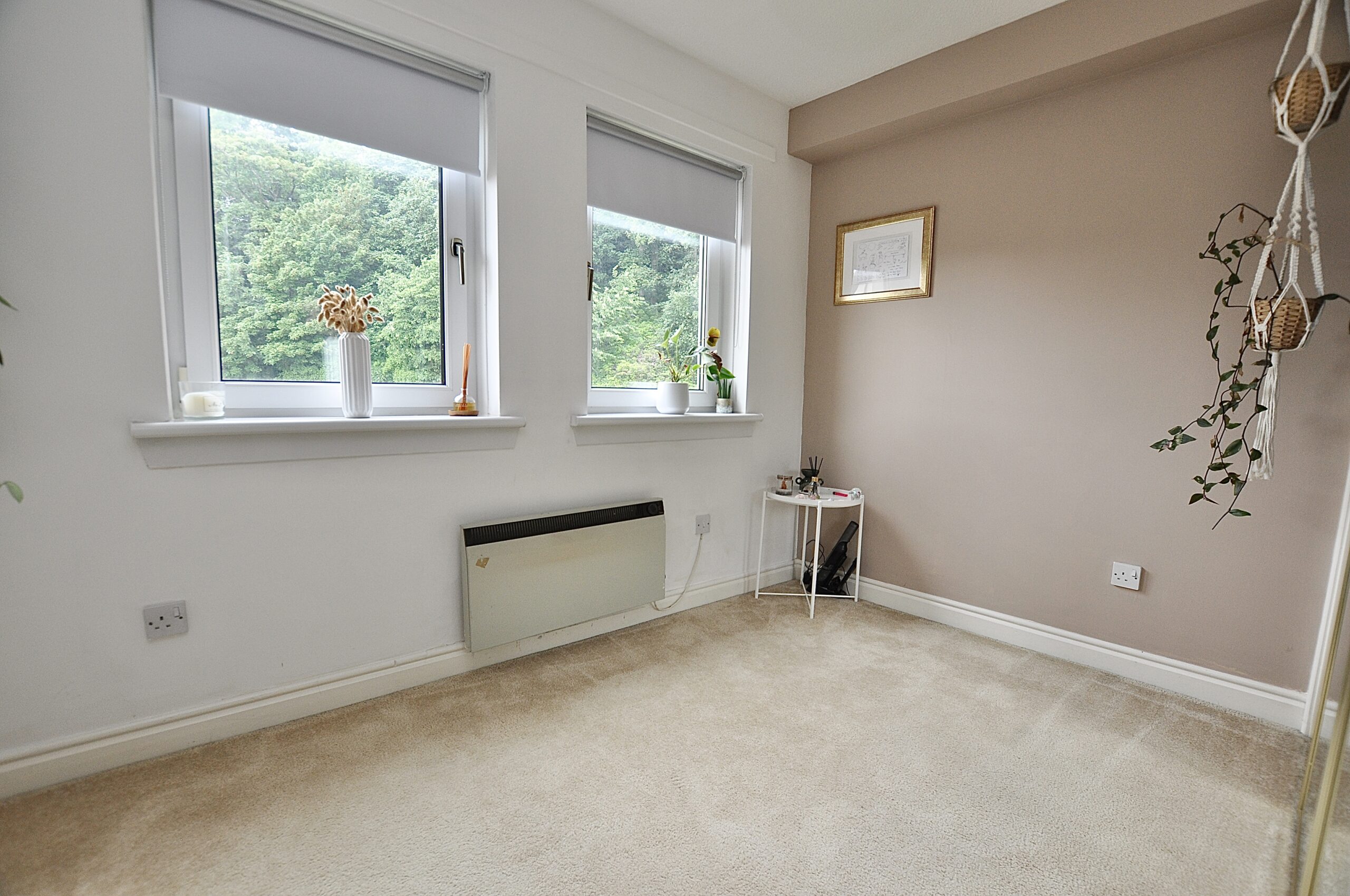 33 Hollywood, Largs, KA30 8SR Corum Property