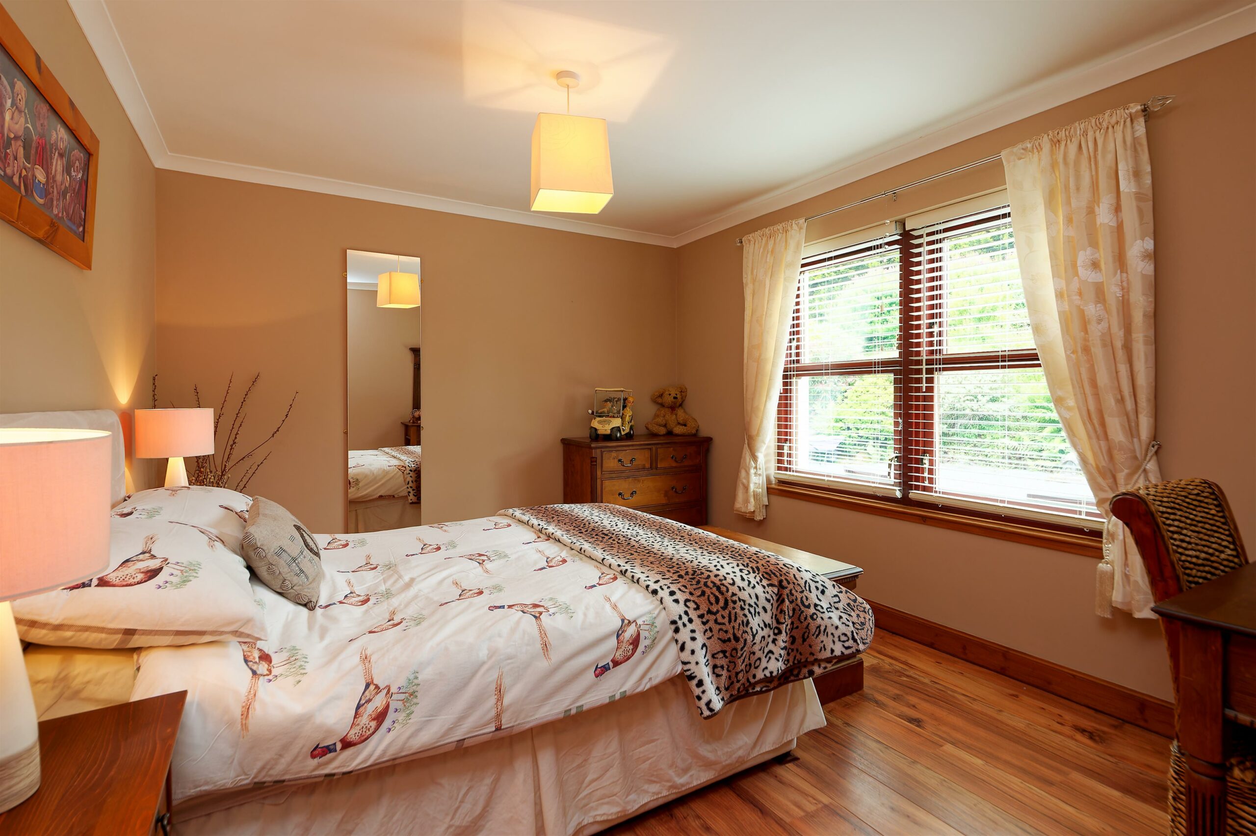 Woodgreen, Linthills, Lochwinnoch Corum Property