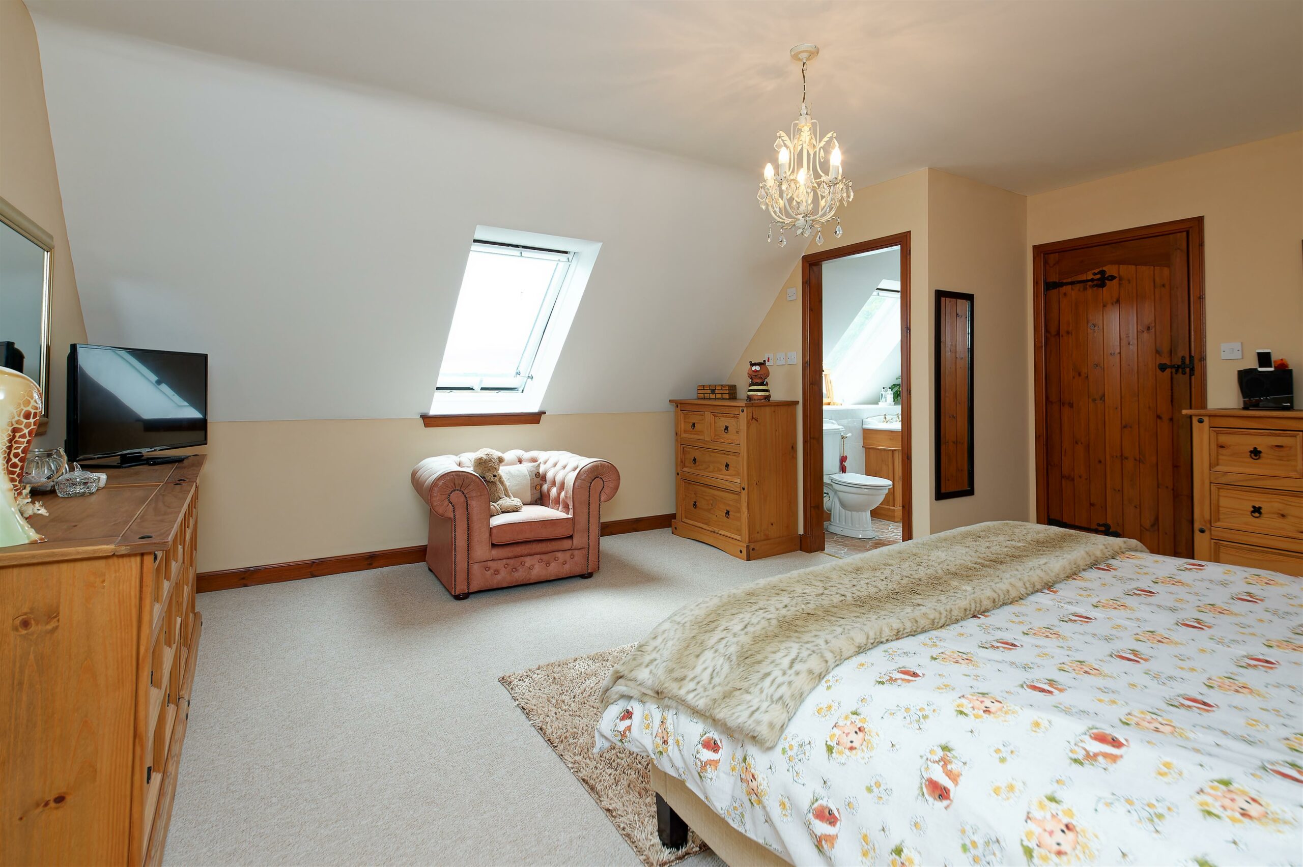 Woodgreen, Linthills, Lochwinnoch Corum Property