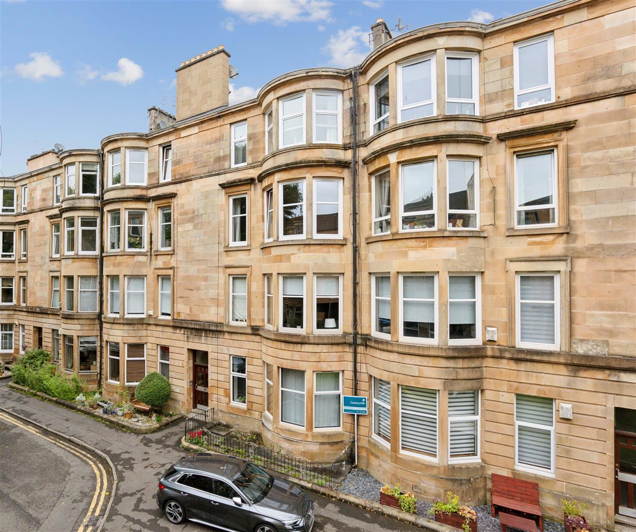 3/1, 17 Battlefield Gardens, Battlefield, G42 9JR Corum Property