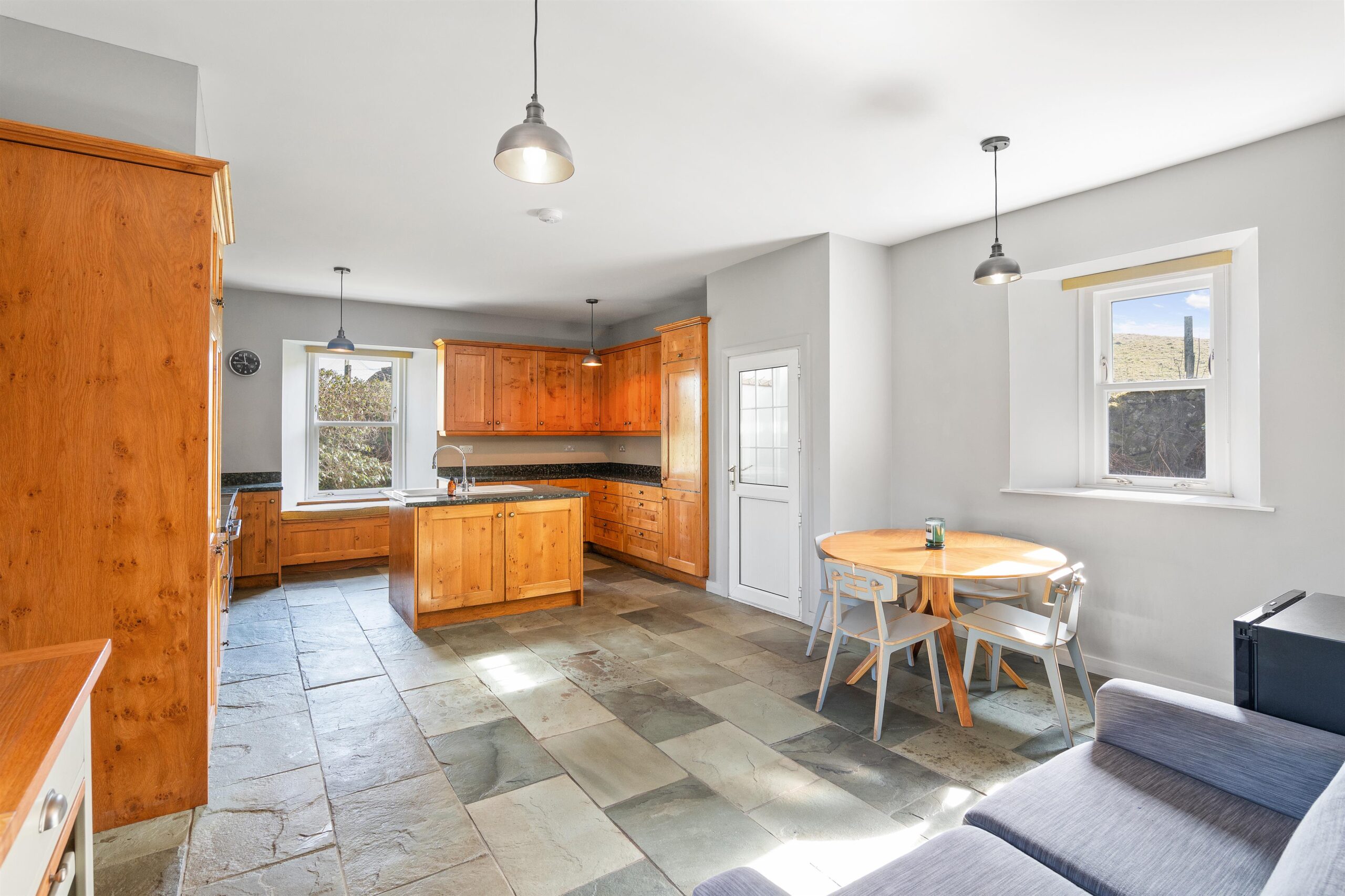 NM4535_Synpes Cottage_Neilston_G78 3DL_img4
